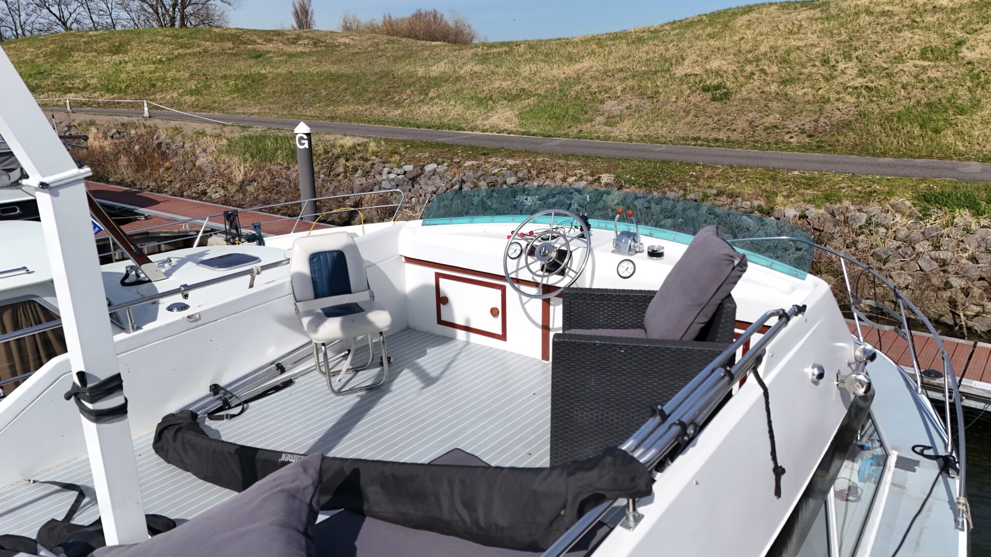 Chris Craft 11.00 Flybridge 1978 – dubbele flybridge-stuurpost - Foto 7