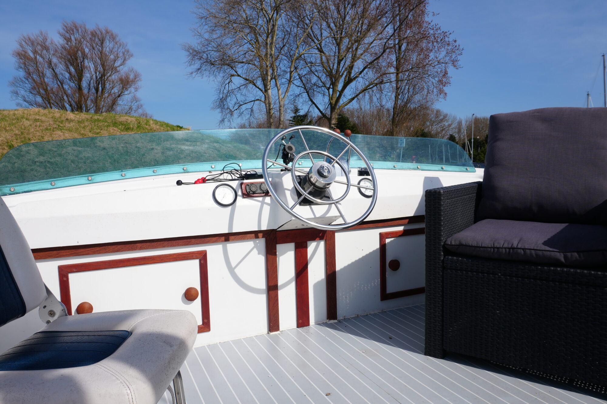 Chris Craft 11.00 Flybridge 1978 – dubbele flybridge-stuurpost - Foto 8