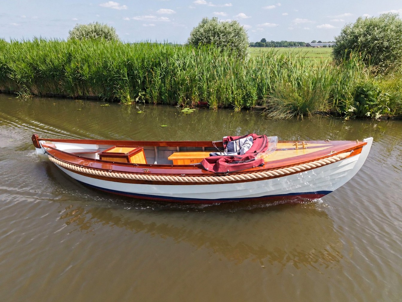 Kapitein Sloep 1928 – Overnaadse mahonie klassieke - Foto 1