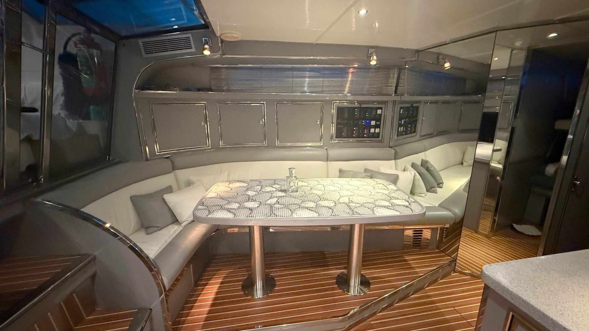 Sea Ray 400 Express Cruiser 1988 – Caterpillar diesels, 2 hutten - Foto 11