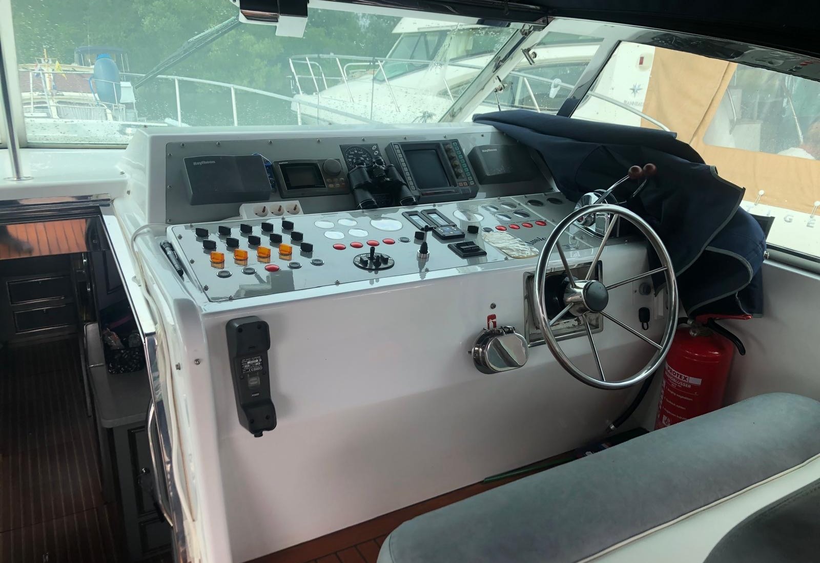 Sea Ray 400 Express Cruiser 1988 – Caterpillar diesels, 2 hutten - Foto 6