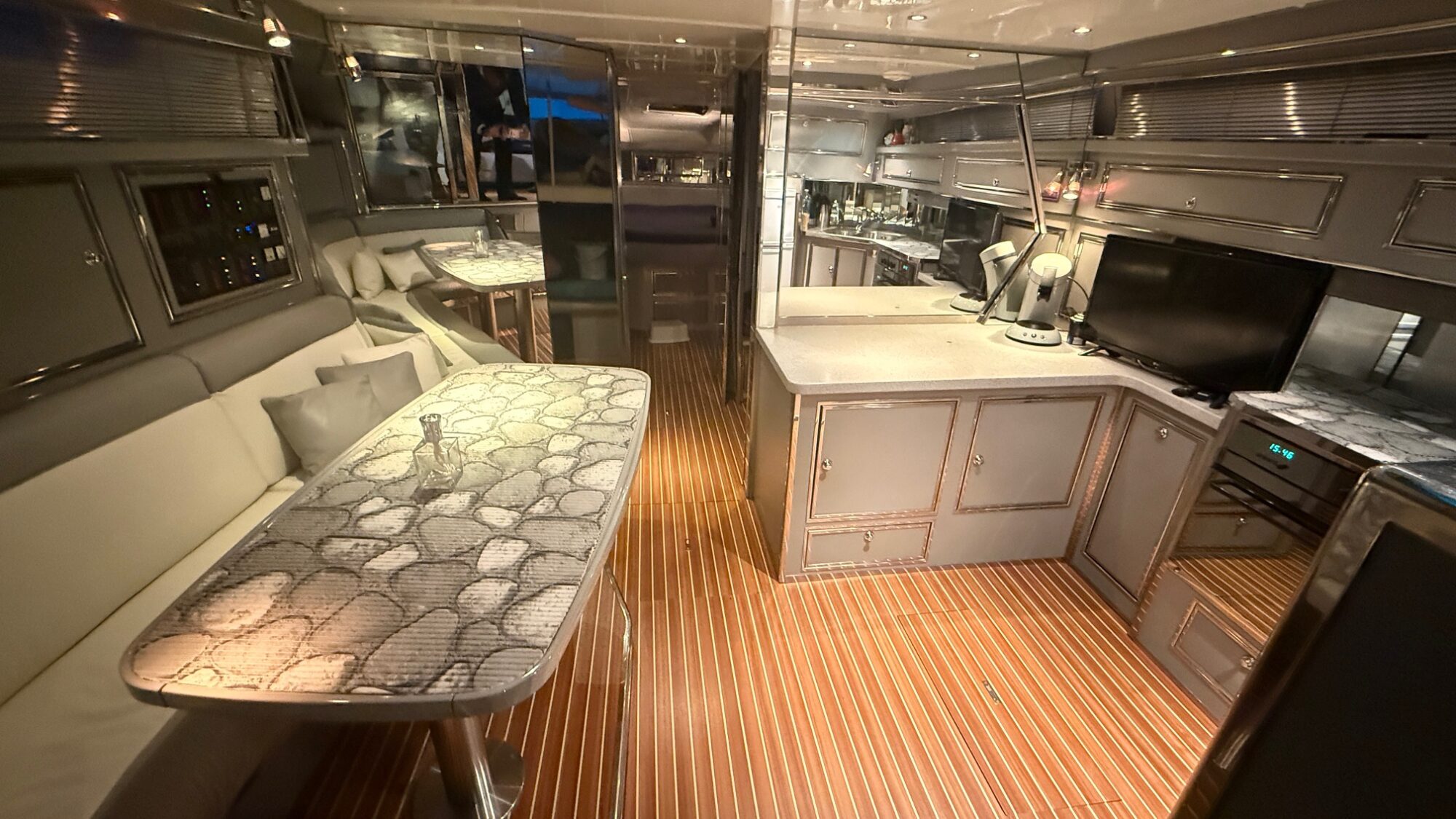 Sea Ray 400 Express Cruiser 1988 – Caterpillar diesels, 2 hutten - Foto 10
