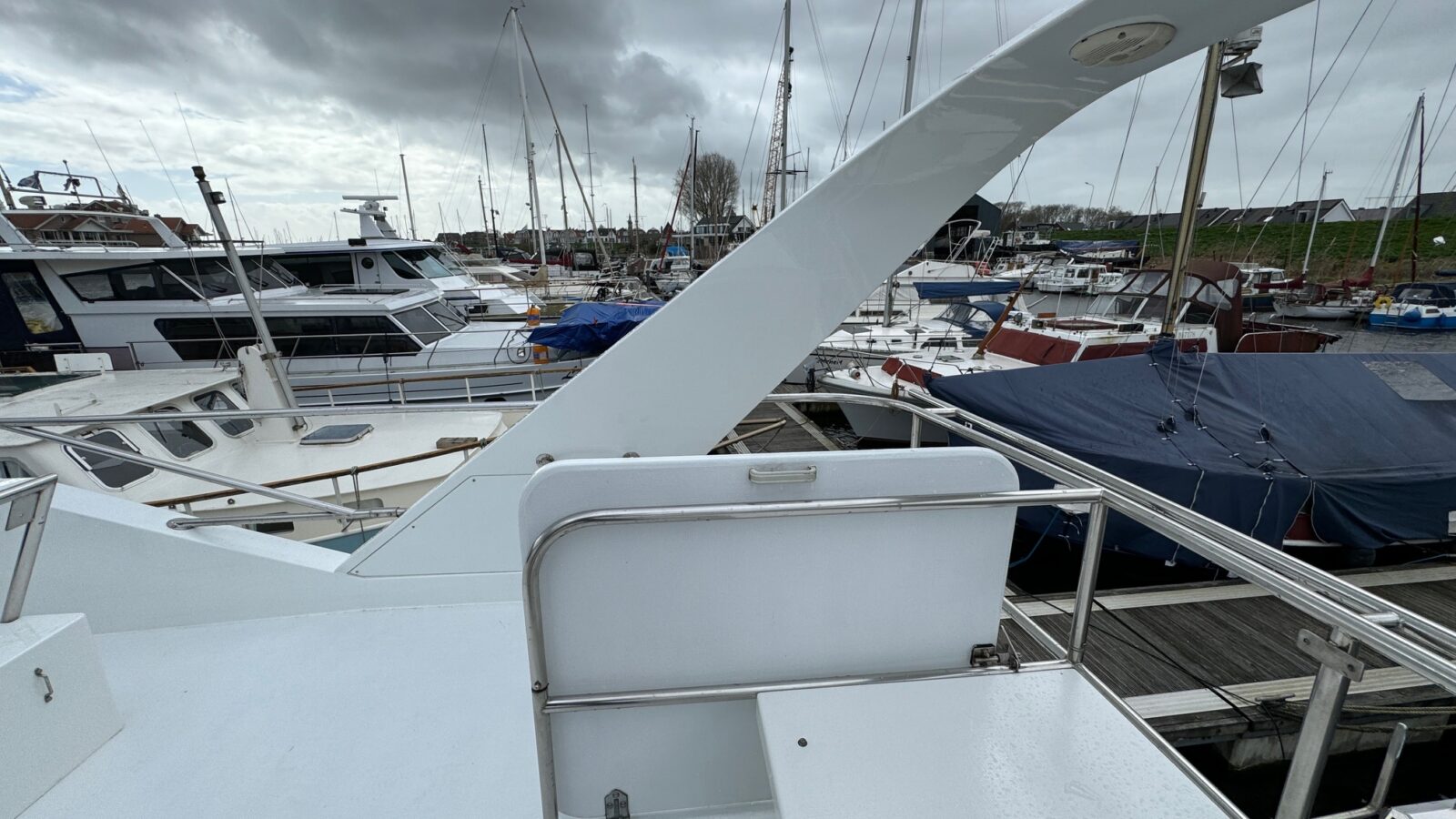 Fairline 43 Flybridge 1990 – Sportief flybridge-motorjacht - Foto 11