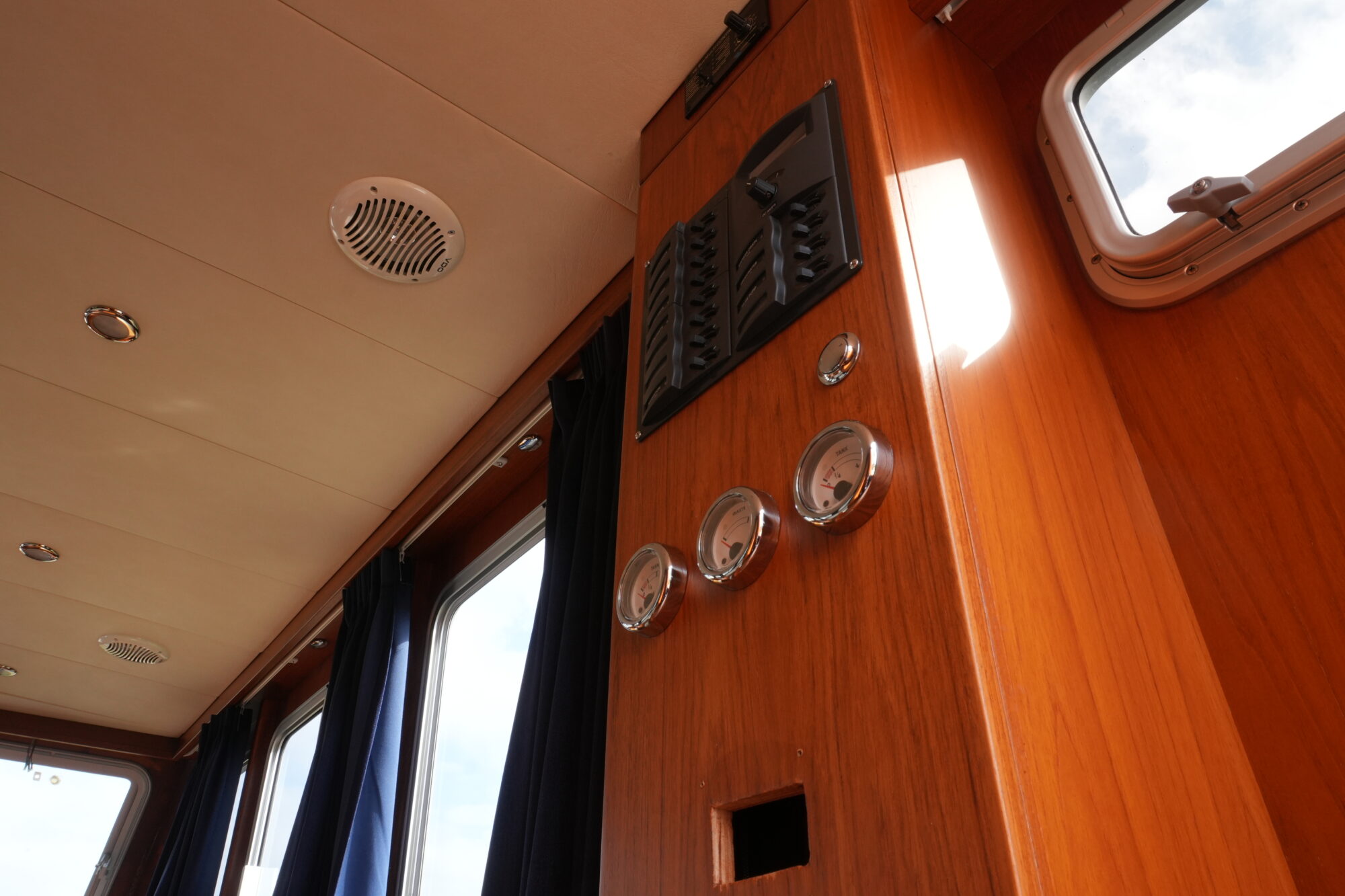 Casco 11.00 OK Flybridge 2000 – afbouwproject met flybridge - Foto 16