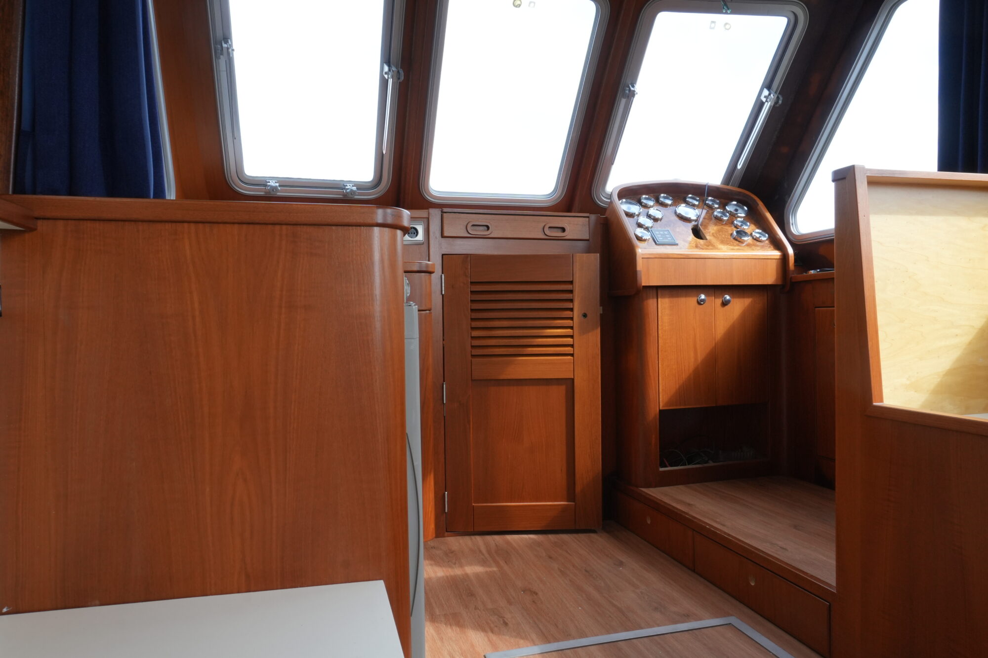 Casco 11.00 OK Flybridge 2000 – afbouwproject met flybridge - Foto 17