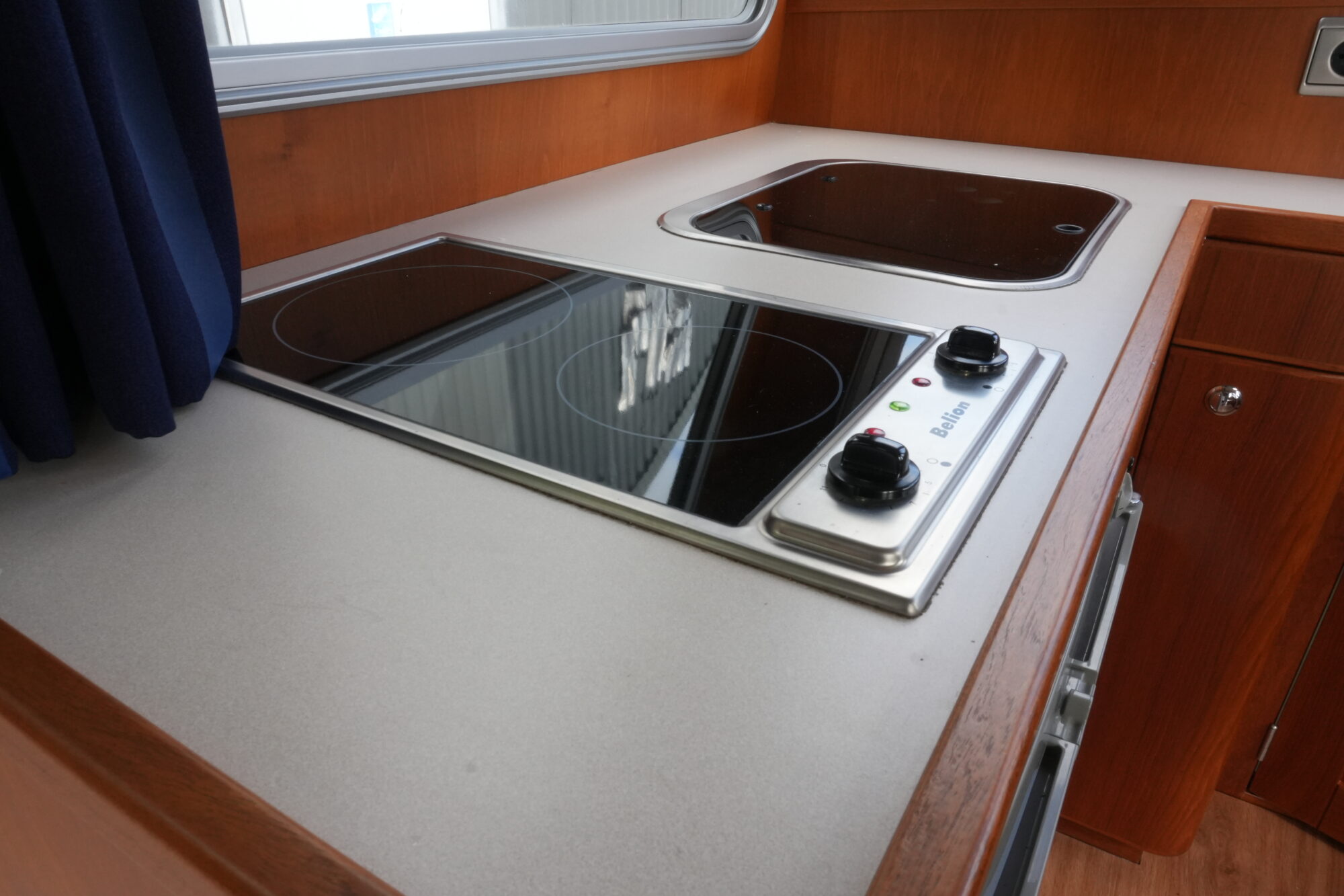 Casco 11.00 OK Flybridge 2000 – afbouwproject met flybridge - Foto 22