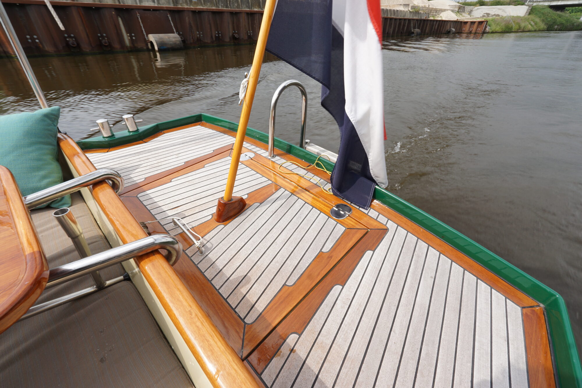 Euroship Eurosloep 7.70 OK 2014 – gelakt teakdek, V-Penta - Foto 8