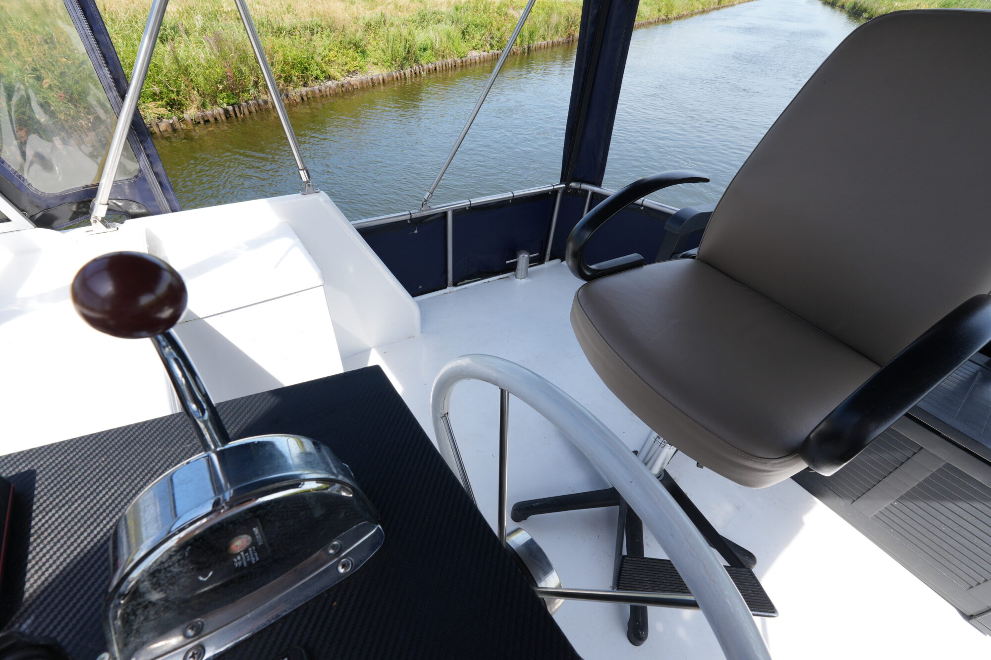 Vechtkruiser 10.50 AK Cabrio 1993 – volledig gemoderniseerd - Foto 11