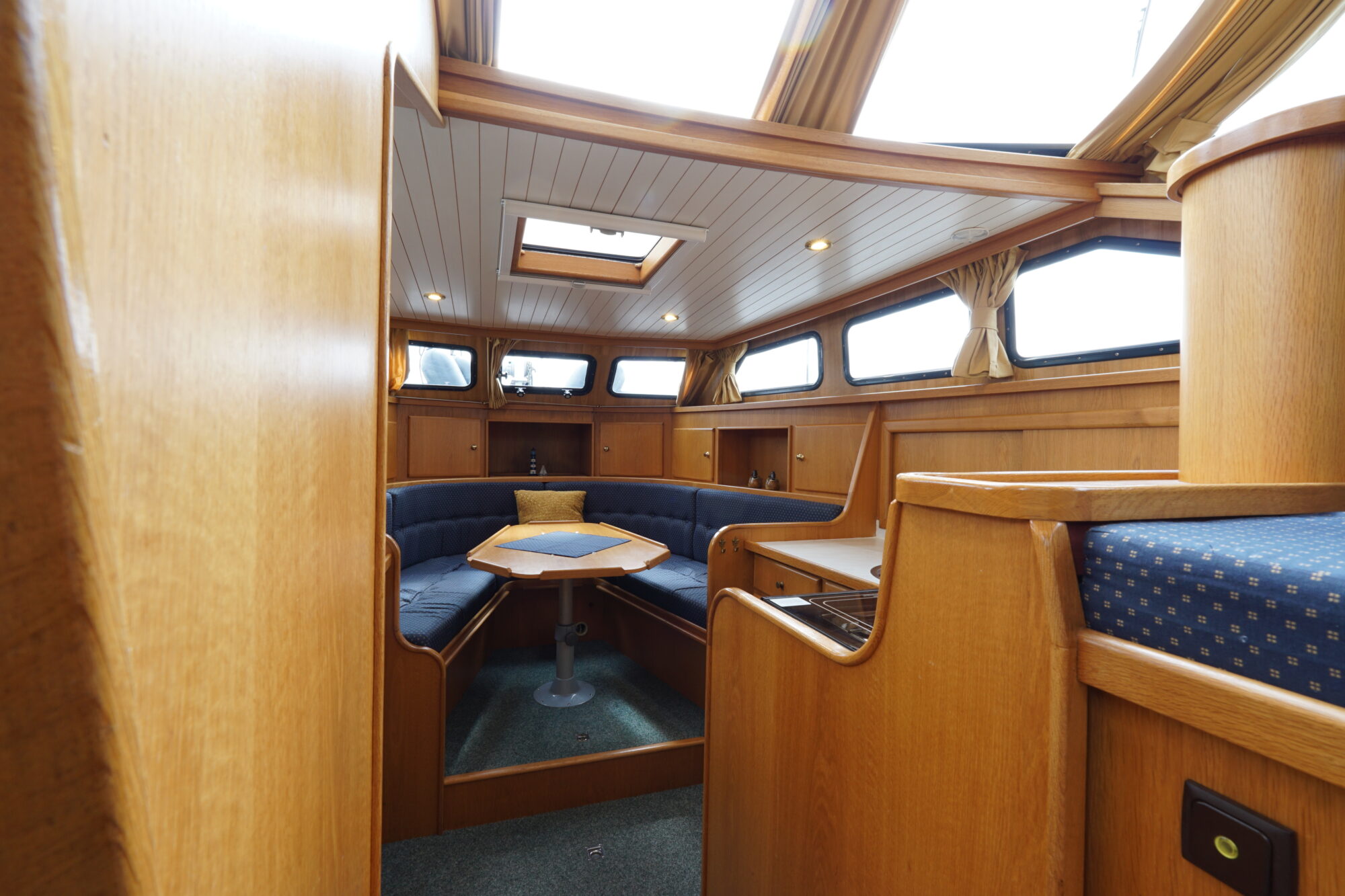 Gruno 35 S Compact 1998 – Stalen verdrongen romp met doorvaarthoogte 2,65 m - Foto 11