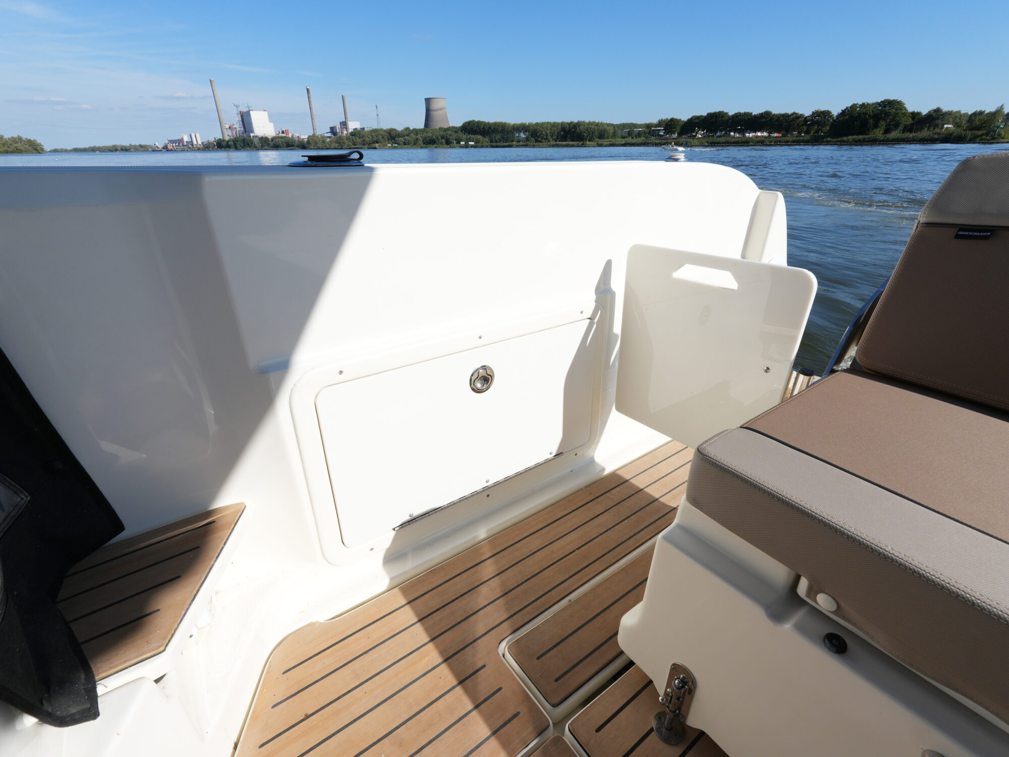 Quicksilver 905 Activ Weekend 2019 – Outboard met dubbele hut - Foto 11
