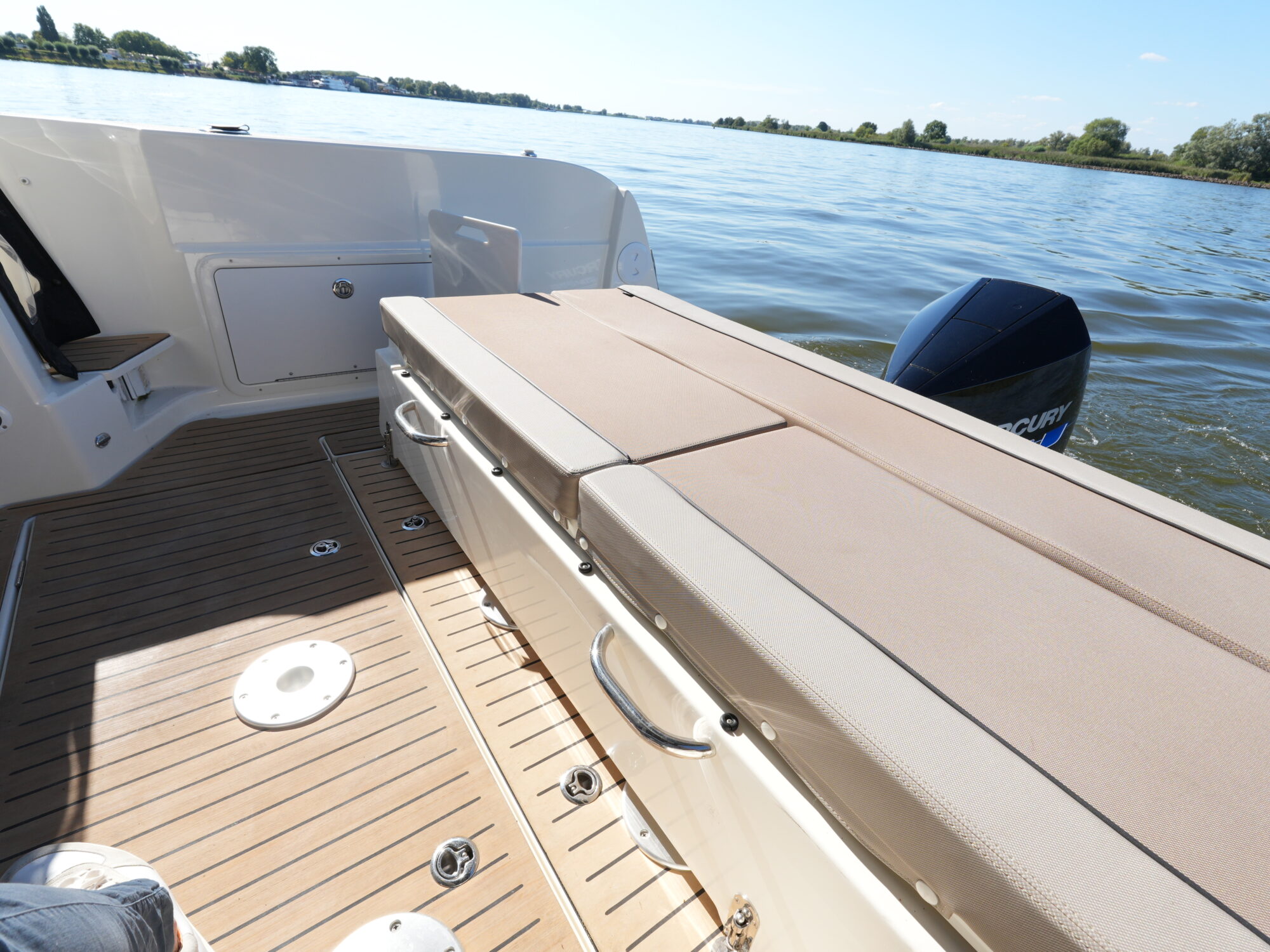 Quicksilver 905 Activ Weekend 2019 – Outboard met dubbele hut - Foto 12