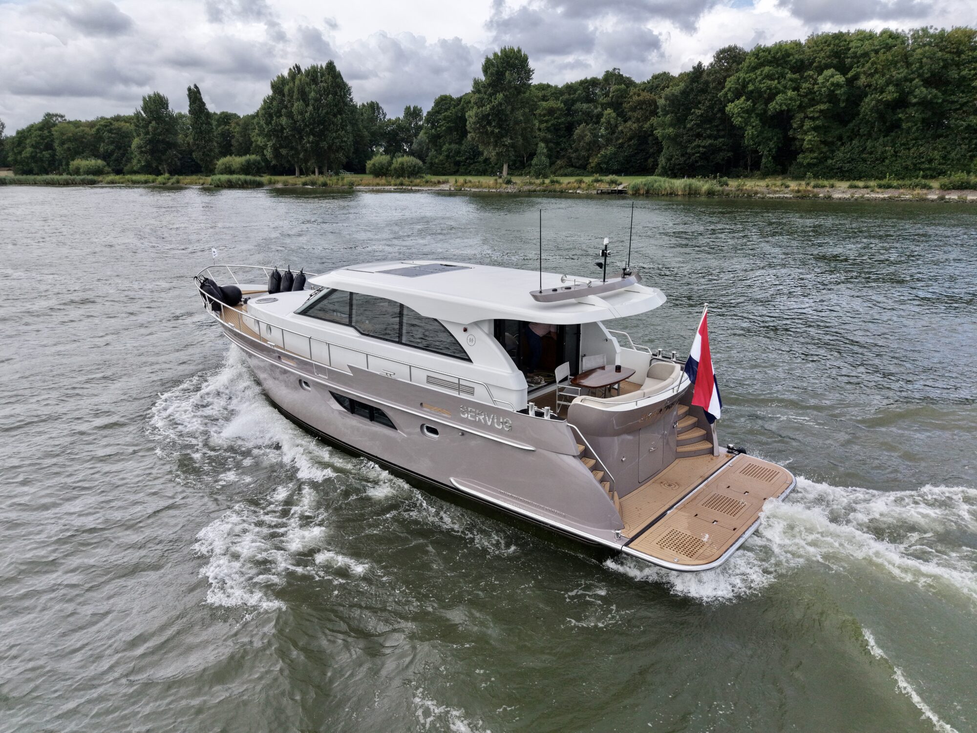 Van den Hoven Executive 15.00 MK II - Foto 2