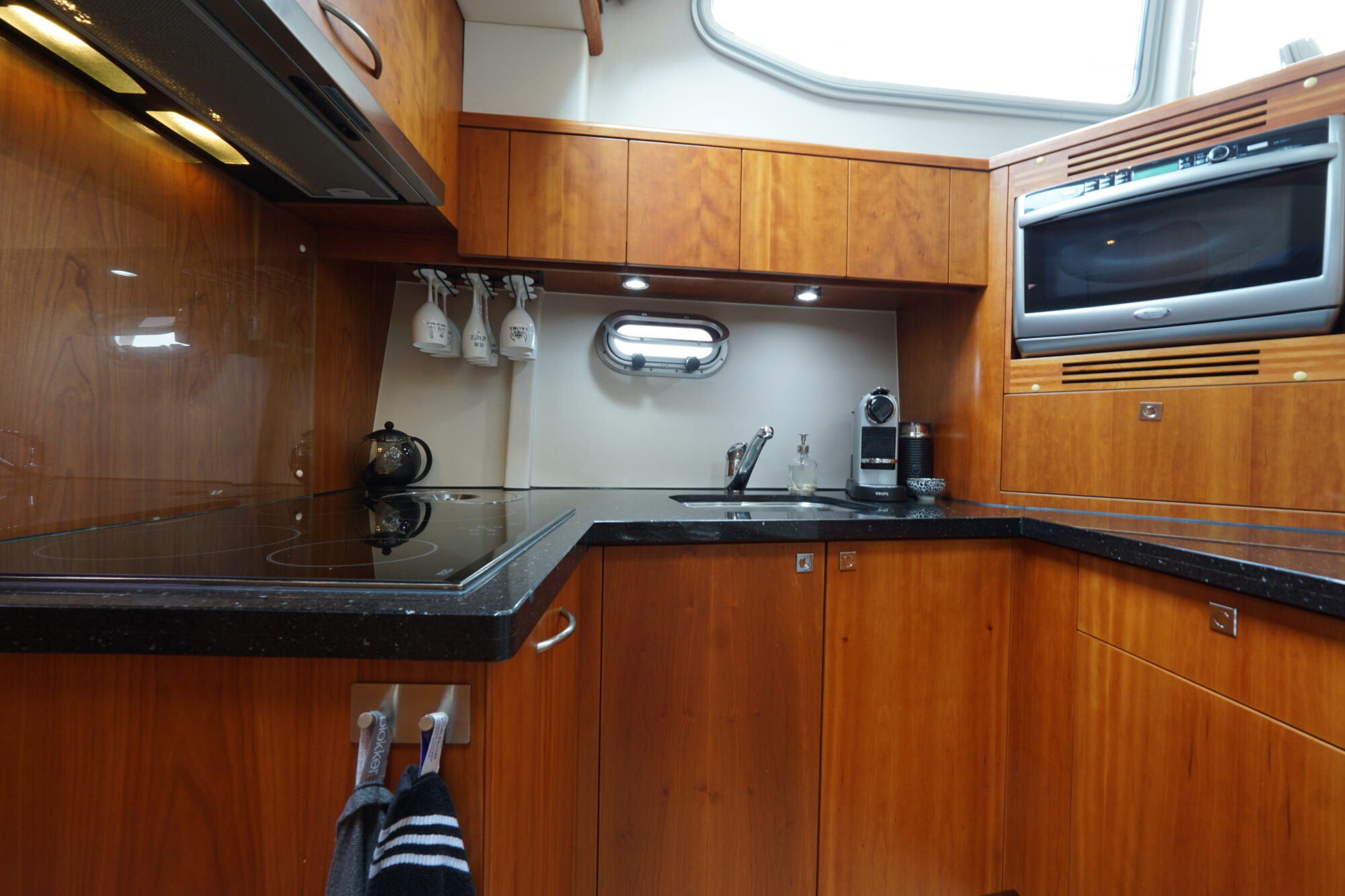 Van der Heijden 14.00 Dynamic DeLuxe 2009 – Volledig gerefitte Ferres - Foto 17