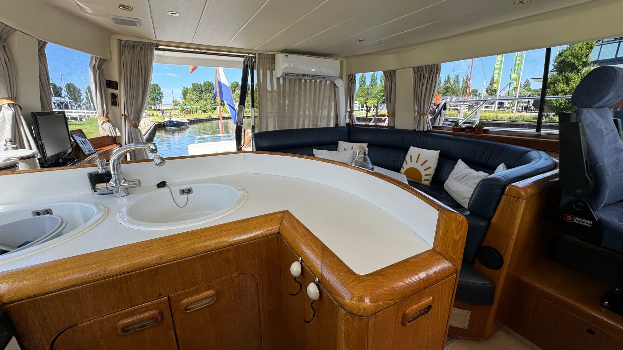 Whitewater Wolfe 46 Flybridge 1990 – Zeewaardig met dubbele besturing - Foto 15