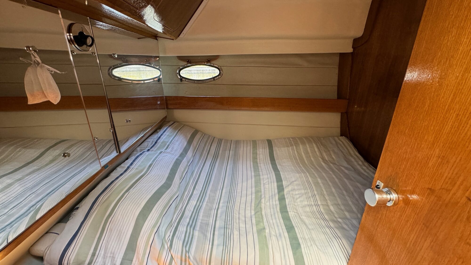 Whitewater Wolfe 46 Flybridge 1990 – Zeewaardig met dubbele besturing - Foto 20