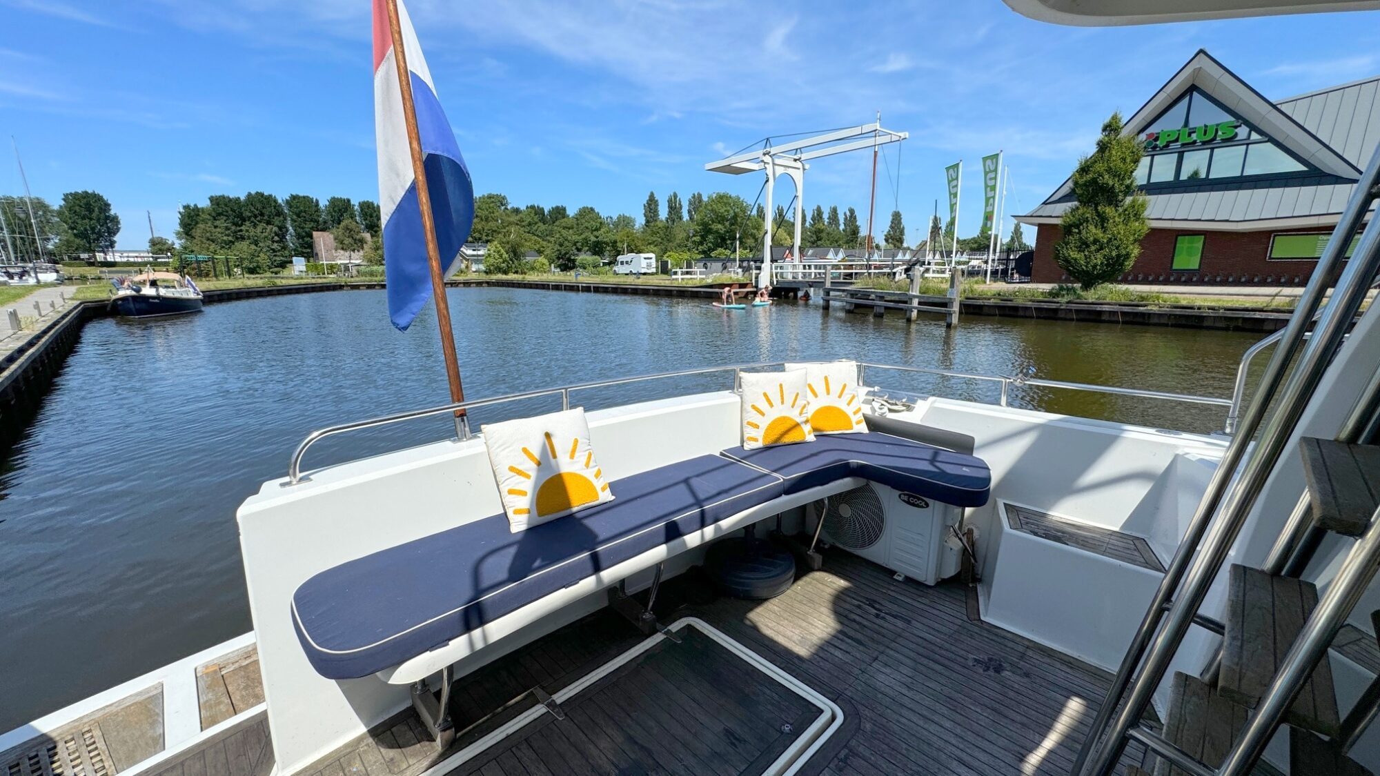 Whitewater Wolfe 46 Flybridge 1990 – Zeewaardig met dubbele besturing - Foto 25