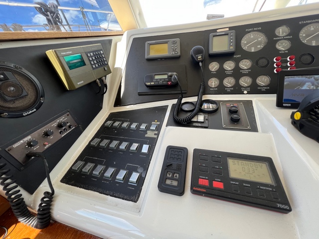 Whitewater Wolfe 46 Flybridge 1990 – Zeewaardig met dubbele besturing - Foto 10