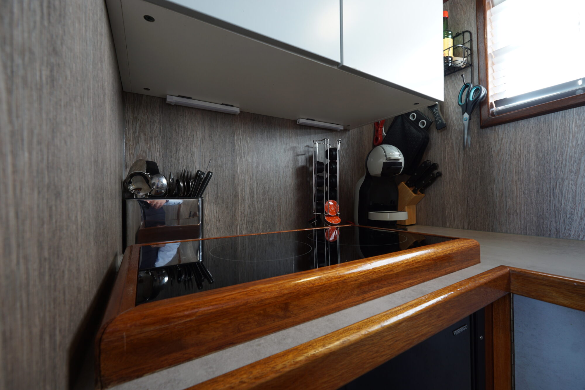 Buijs Kruiser 10.80 OK 2014 – Stoere zware kruiser met lage doorvaart - Foto 25