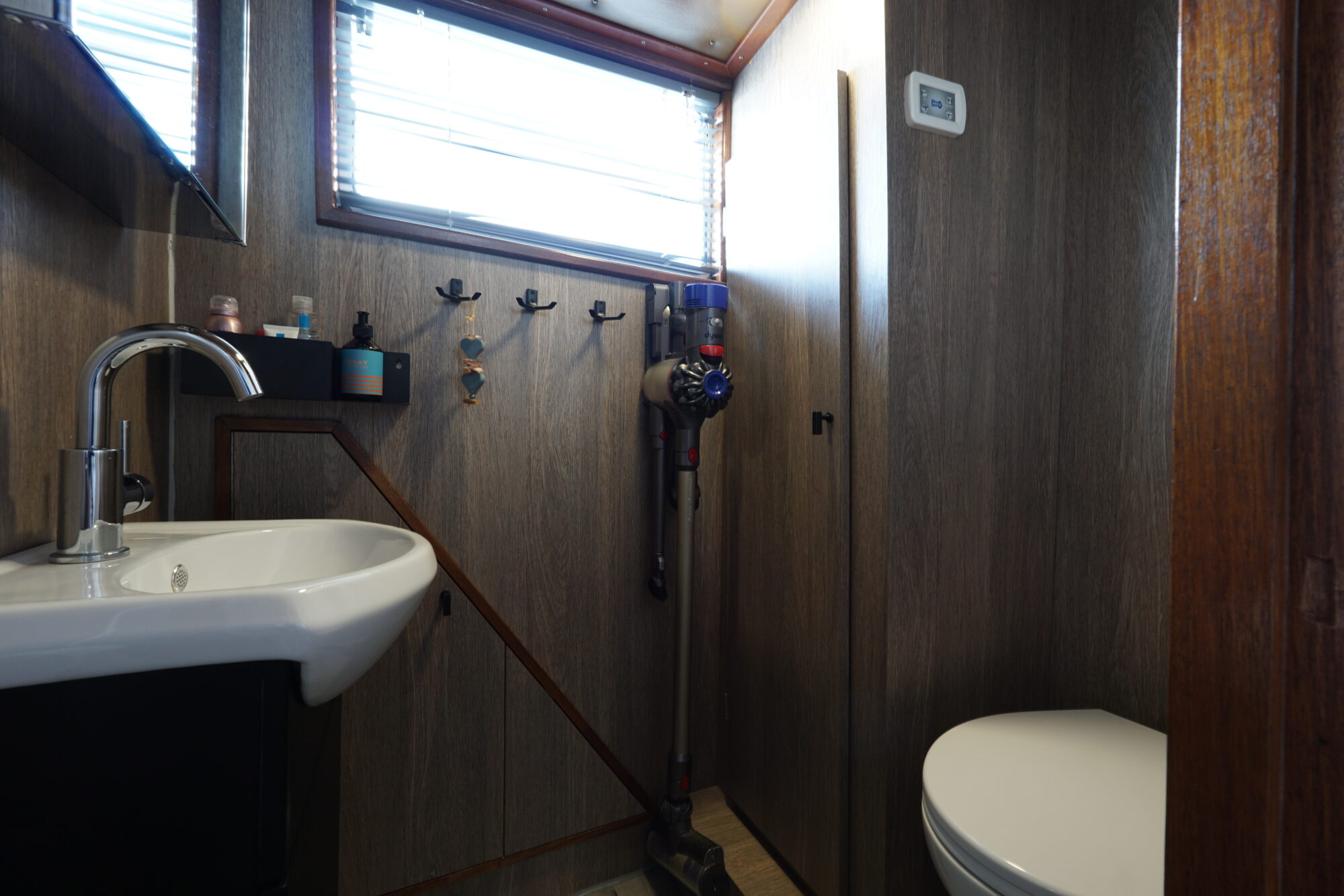 Buijs Kruiser 10.80 OK 2014 – Stoere zware kruiser met lage doorvaart - Foto 27