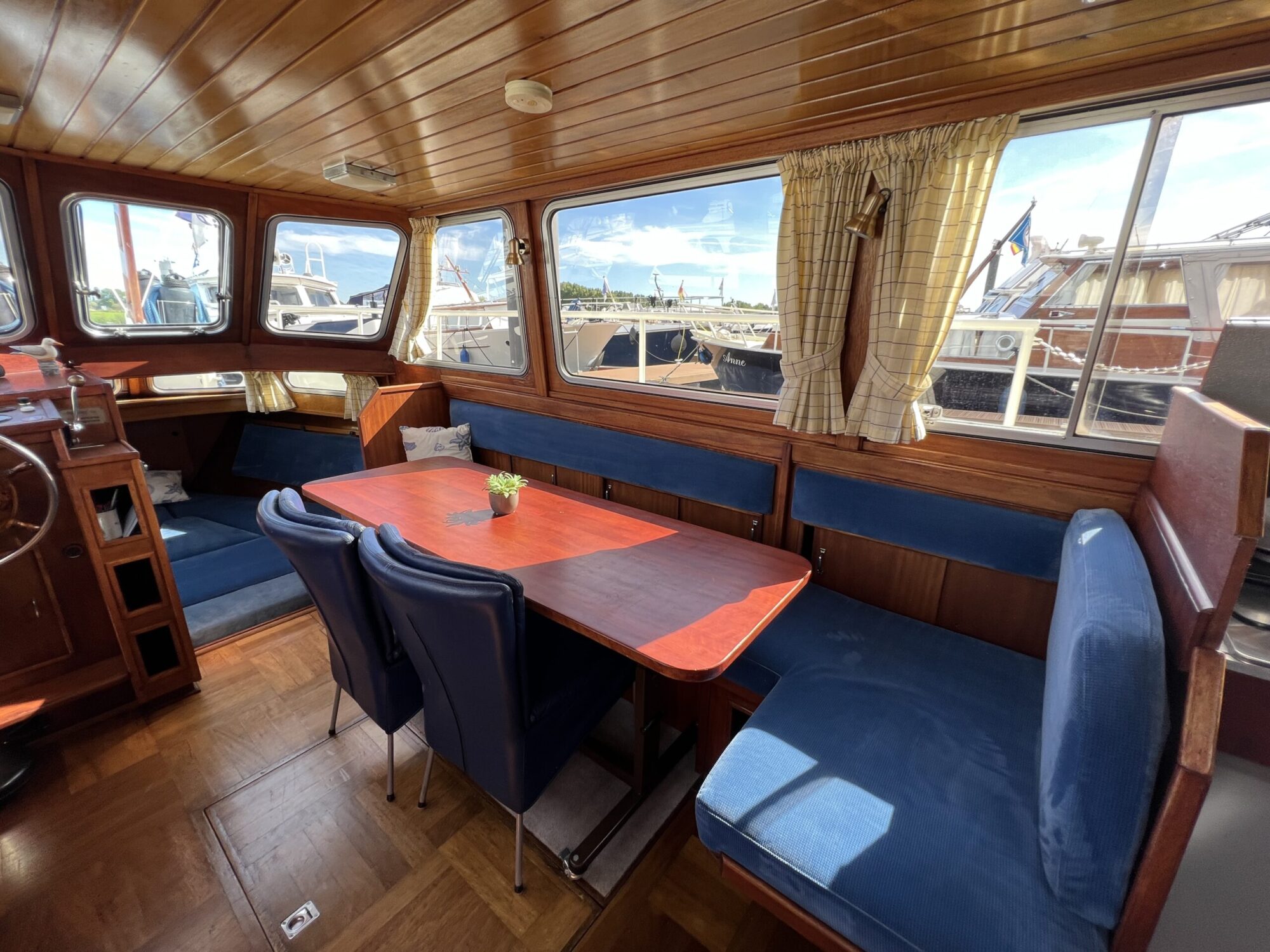 Beachcraft 11.30 AK Cabrio 1979 – Mahonie met boegschroef - Foto 15