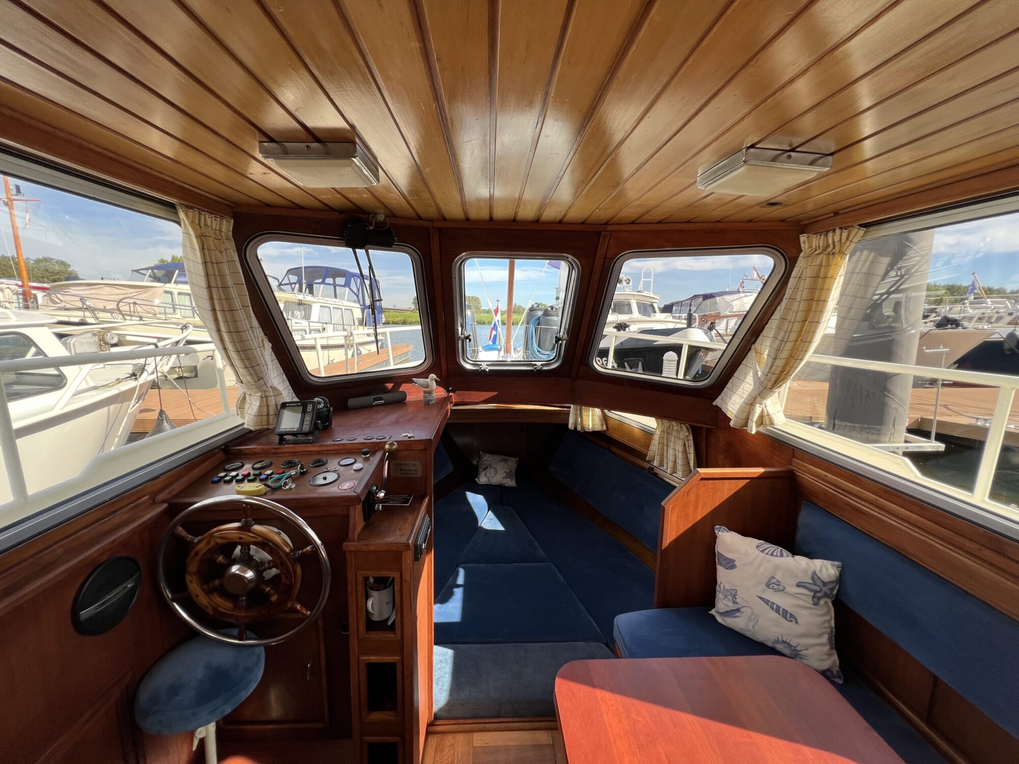 Beachcraft 11.30 AK Cabrio 1979 – Mahonie met boegschroef - Foto 16