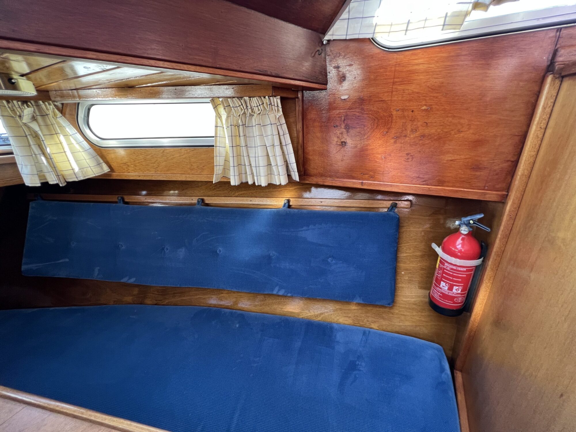 Beachcraft 11.30 AK Cabrio 1979 – Mahonie met boegschroef - Foto 21