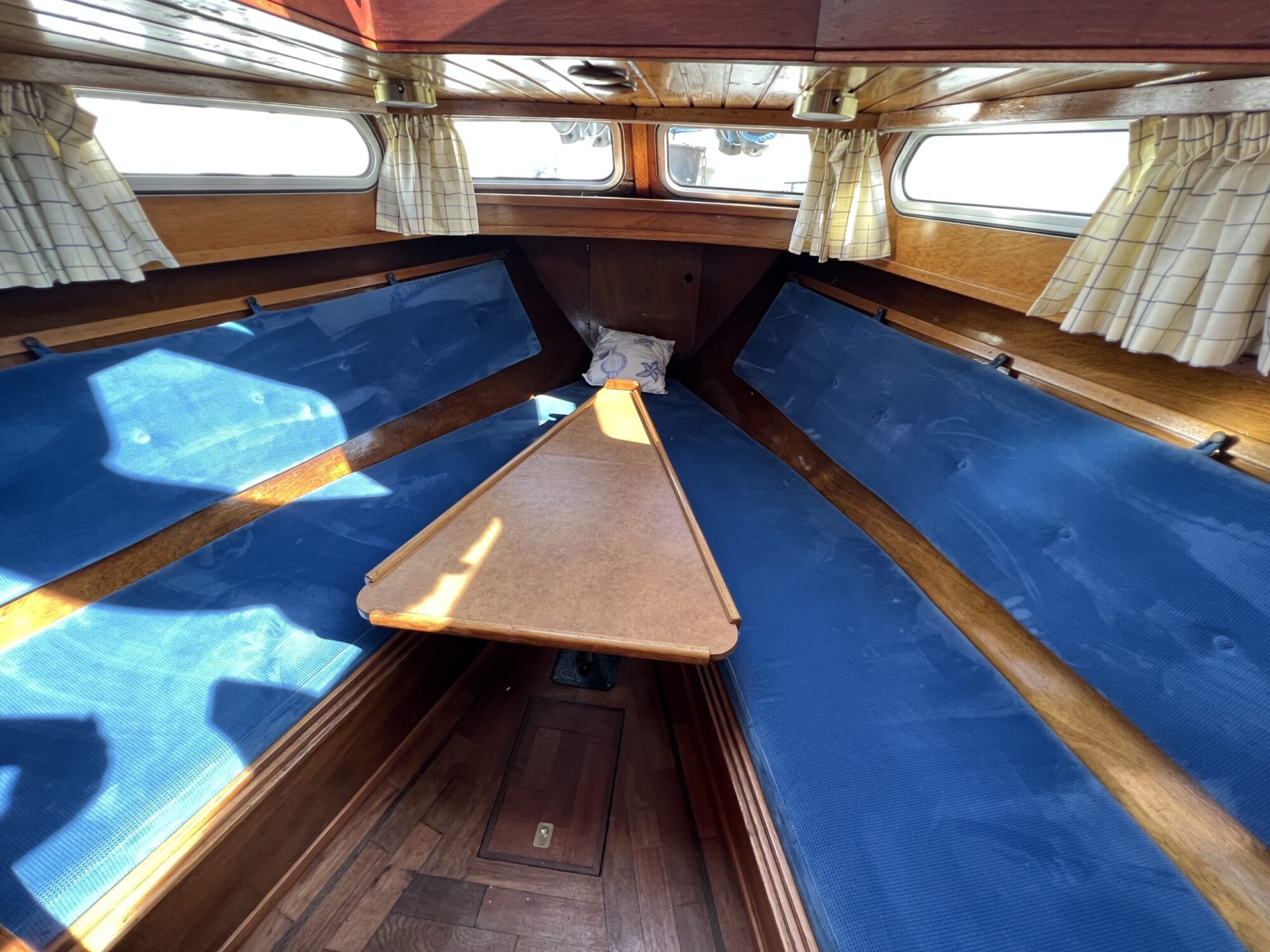Beachcraft 11.30 AK Cabrio 1979 – Mahonie met boegschroef - Foto 22