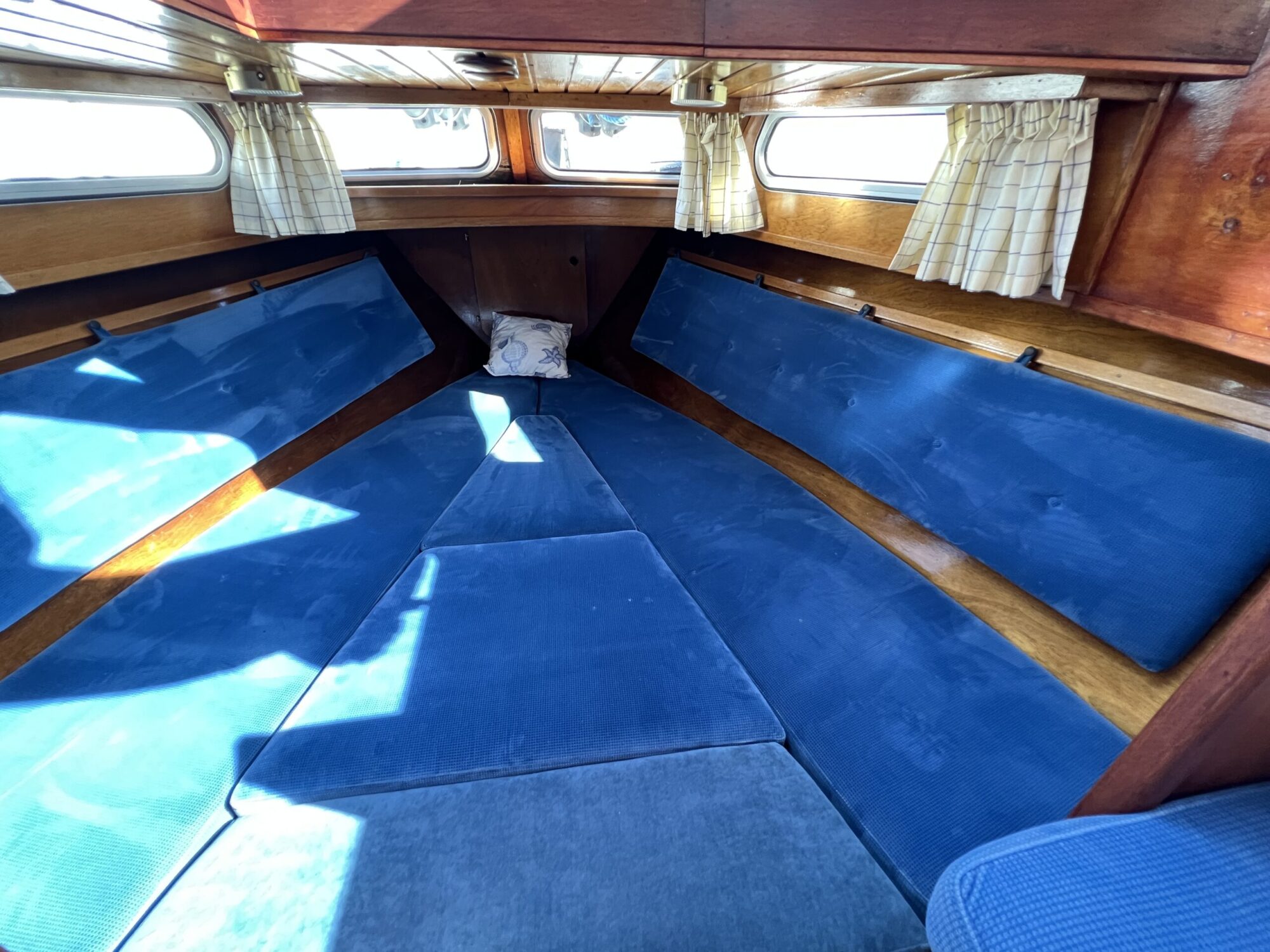 Beachcraft 11.30 AK Cabrio 1979 – Mahonie met boegschroef - Foto 23