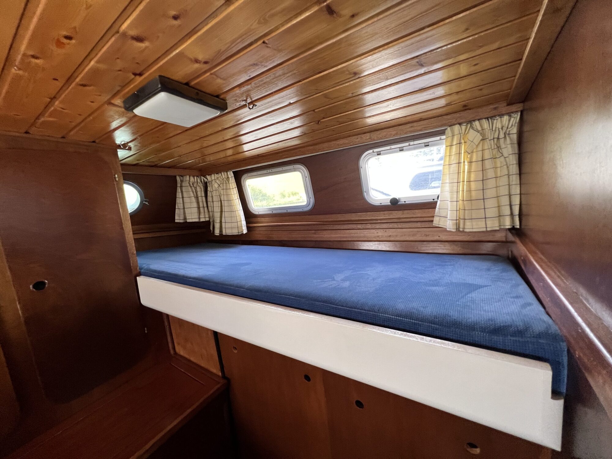 Beachcraft 11.30 AK Cabrio 1979 – Mahonie met boegschroef - Foto 27