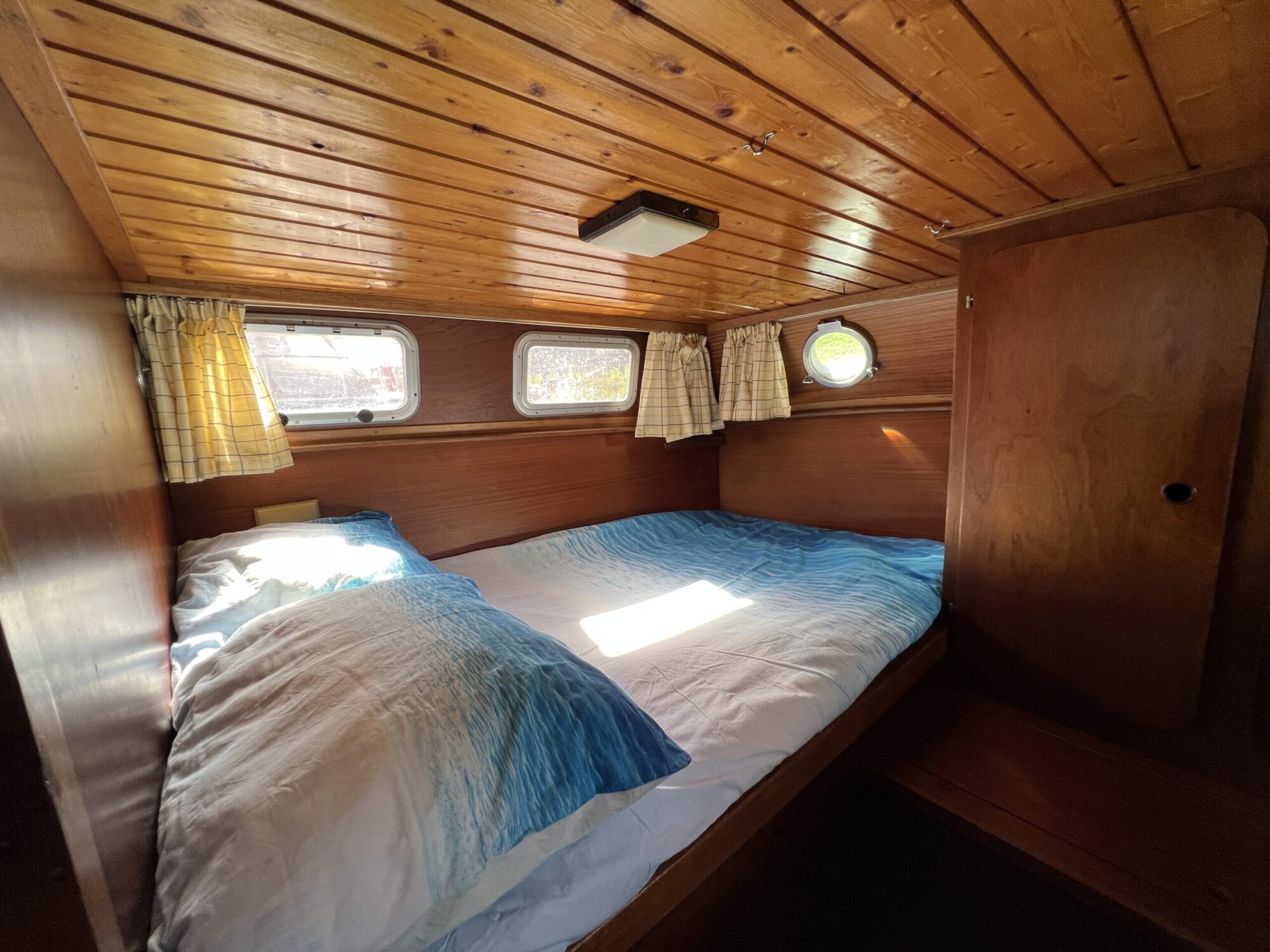 Beachcraft 11.30 AK Cabrio 1979 – Mahonie met boegschroef - Foto 28