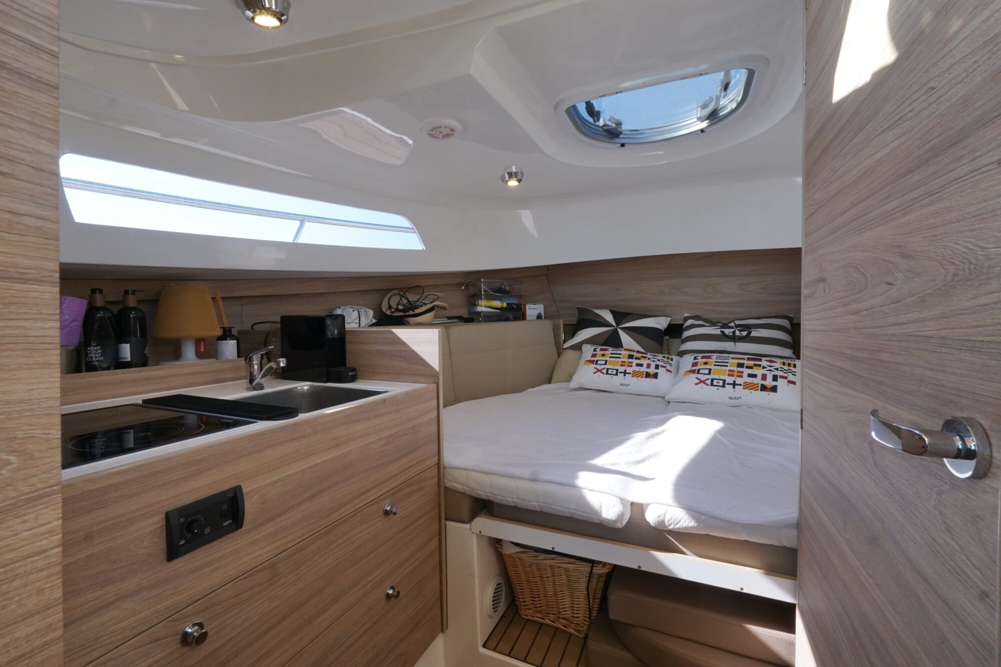 Antaris Seventy7 Cabin 2022 – quasi-nieuw en rijk uitgerust - Foto 12