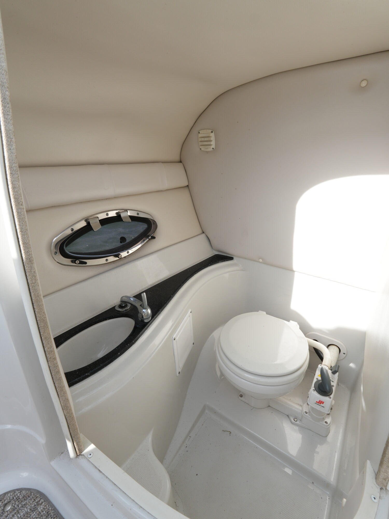 Crownline 265 SS 2011 – 300 pk, droog gestald - Foto 21
