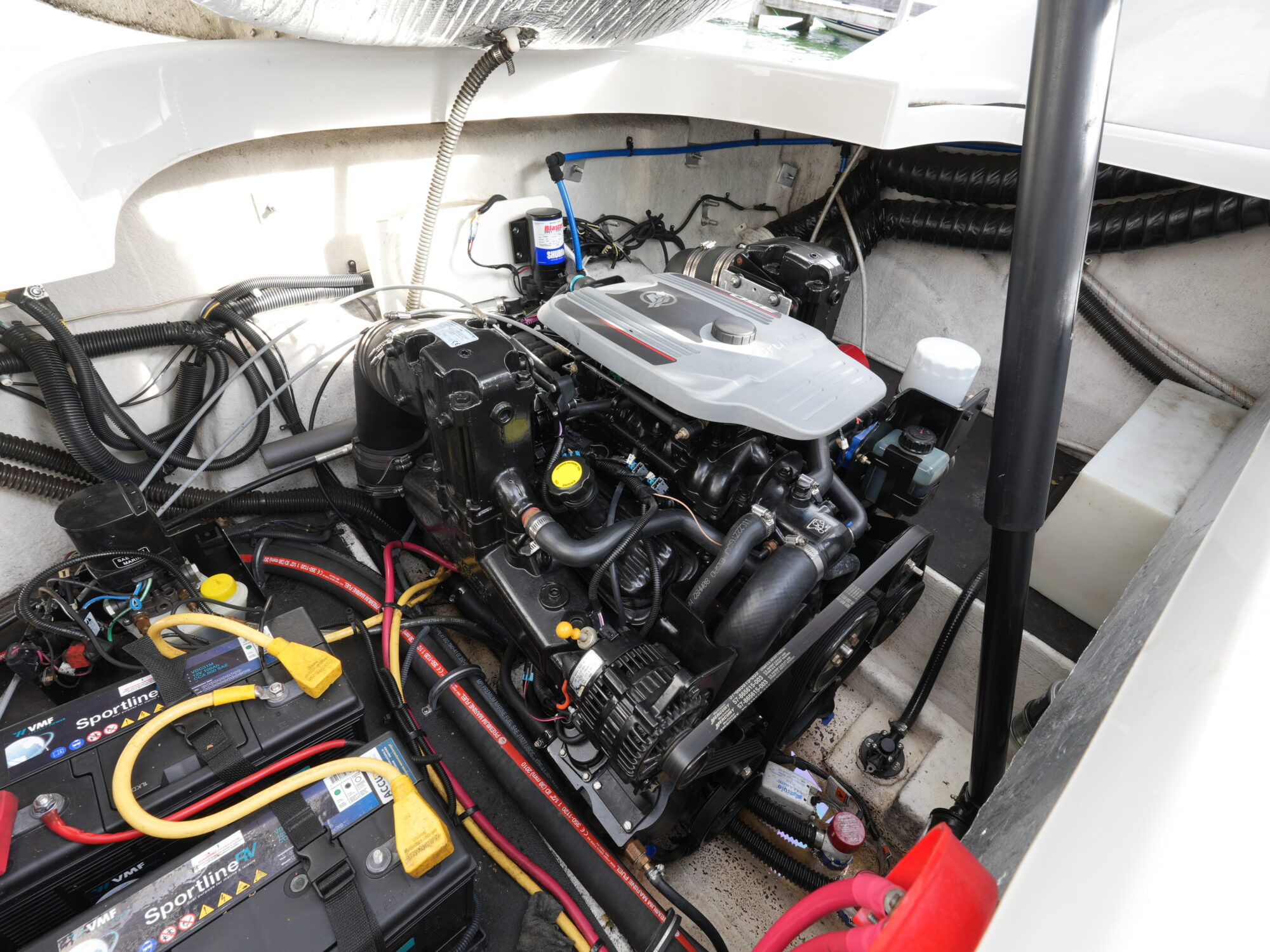 Crownline 265 SS 2011 – 300 pk, droog gestald - Foto 23
