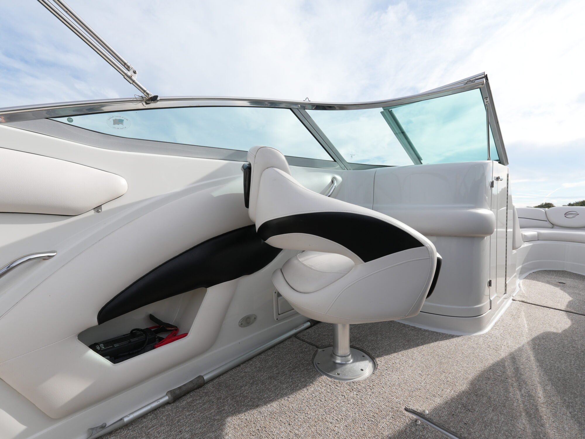 Crownline 265 SS 2011 – 300 pk, droog gestald - Foto 8
