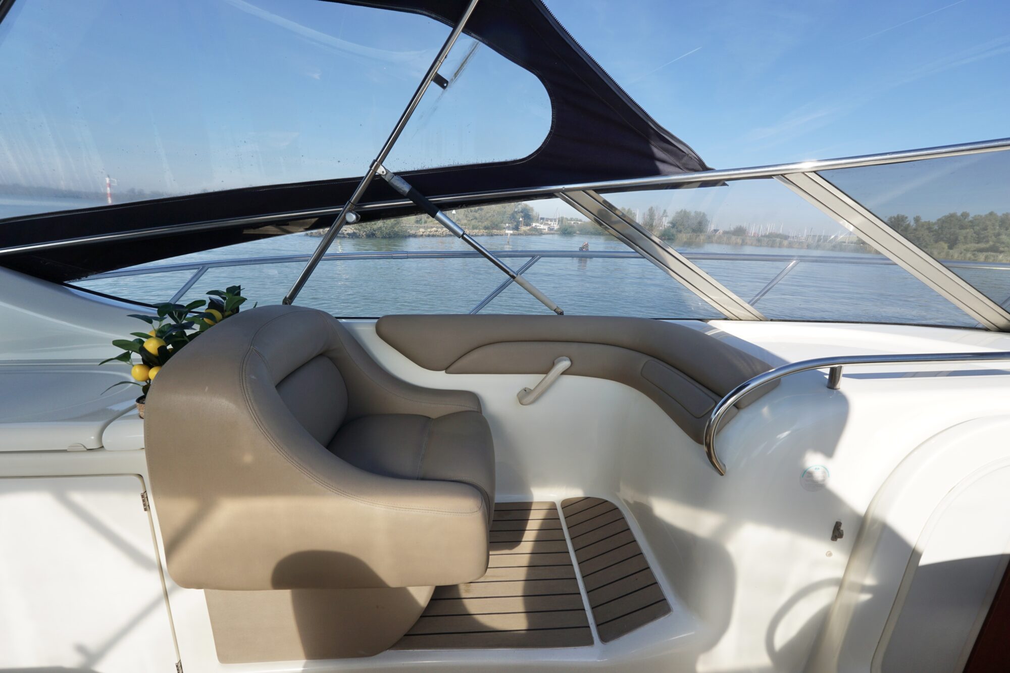 Cranchi Endurance 39 (2002) – Z-drives en 520pk totaal - Foto 19