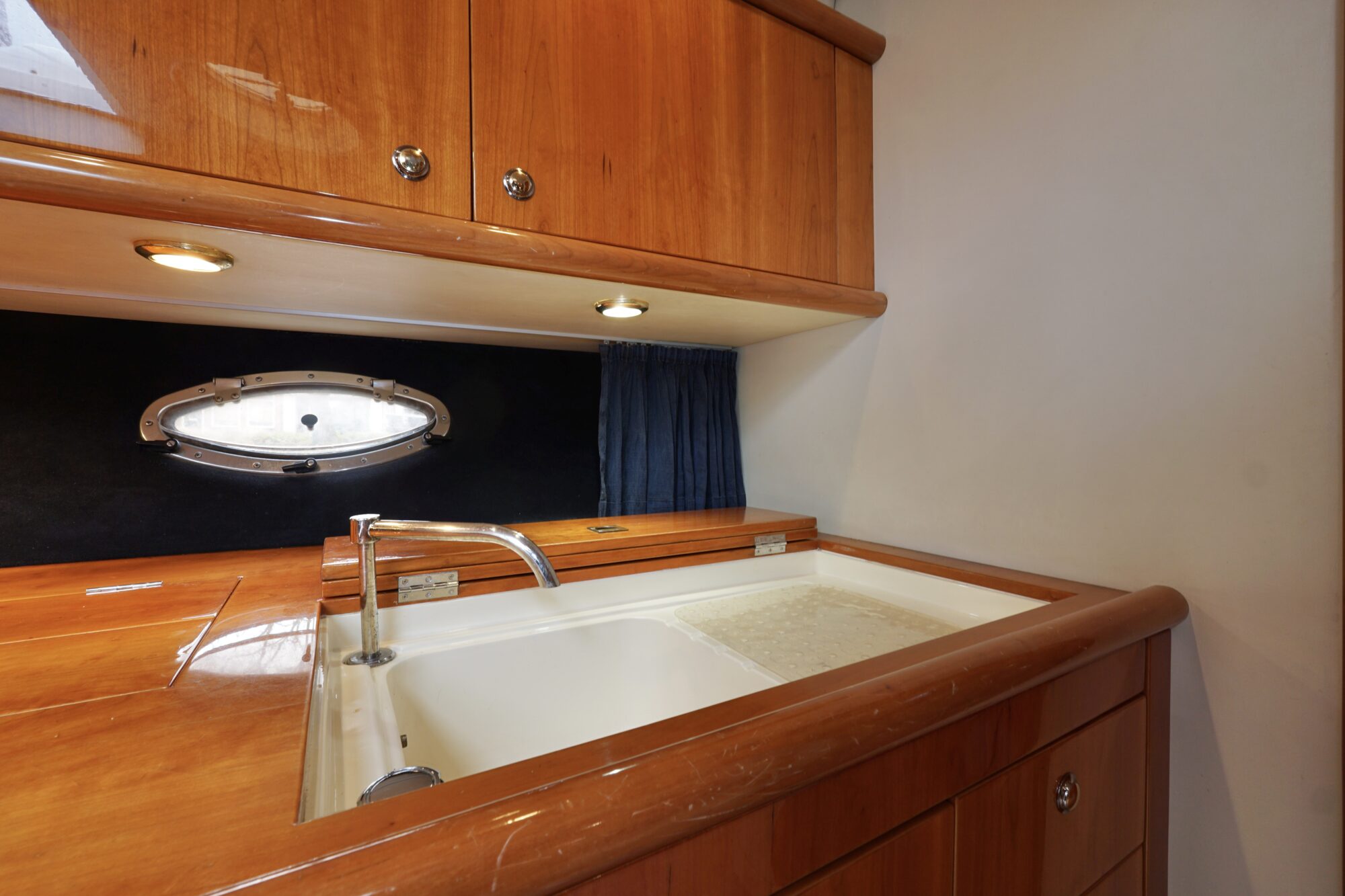 Sunseeker Camargue 47 1997 – 55 km/u met refit 2025 - Foto 11