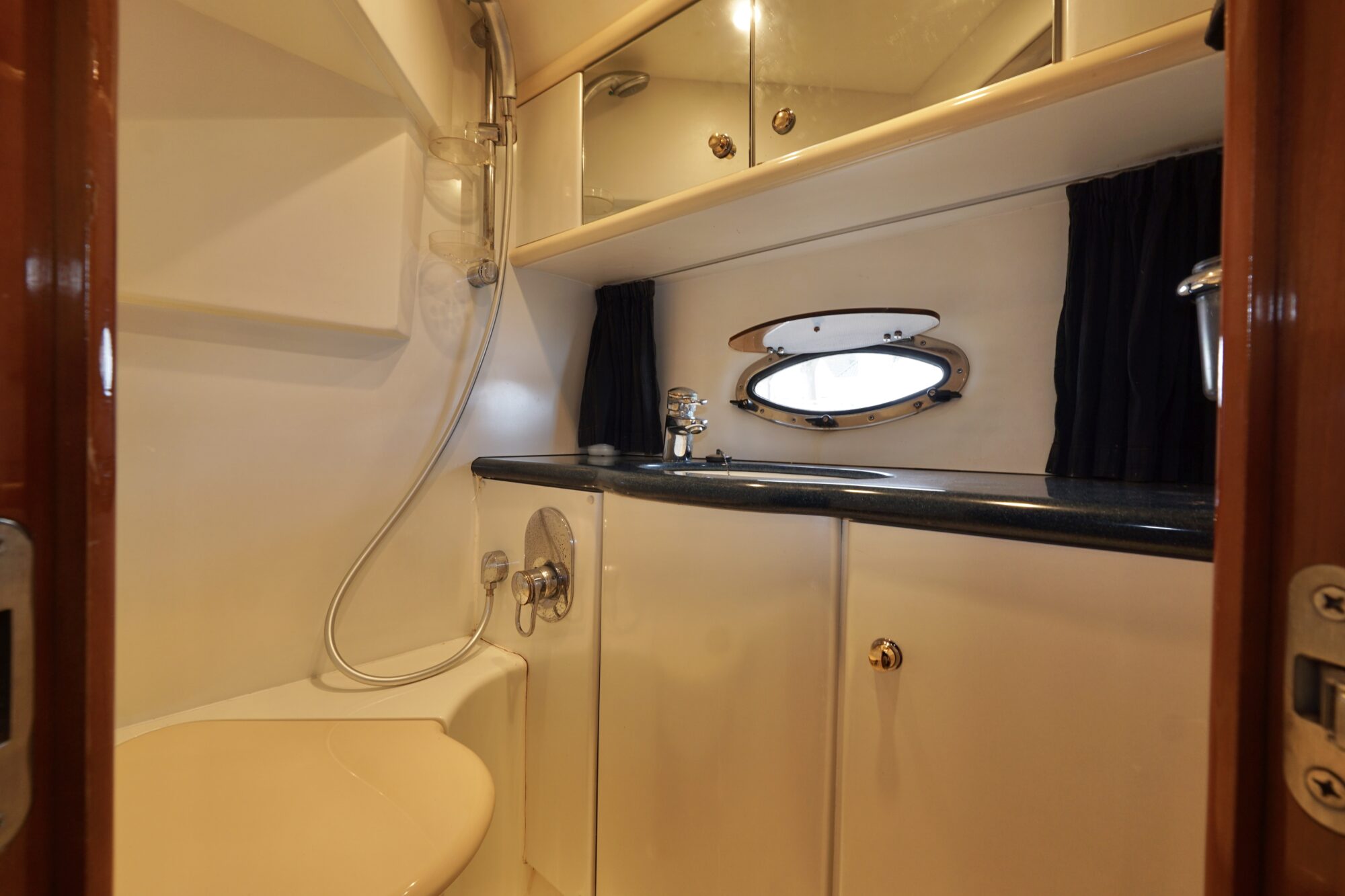 Sunseeker Camargue 47 1997 – 55 km/u met refit 2025 - Foto 18