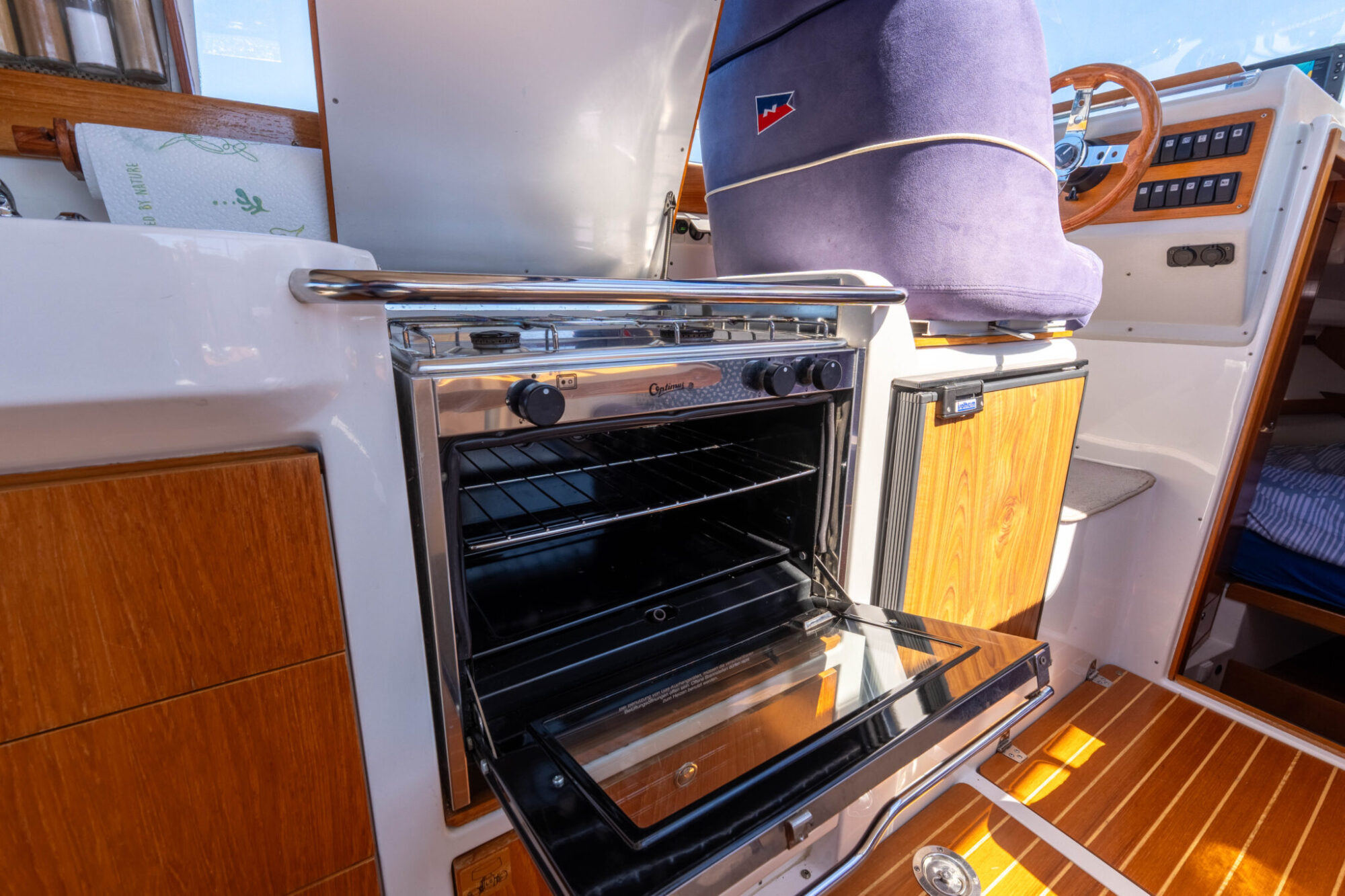 Nimbus 280 Coupé 2000 – degelijk cruiser met twee hutten - Foto 13