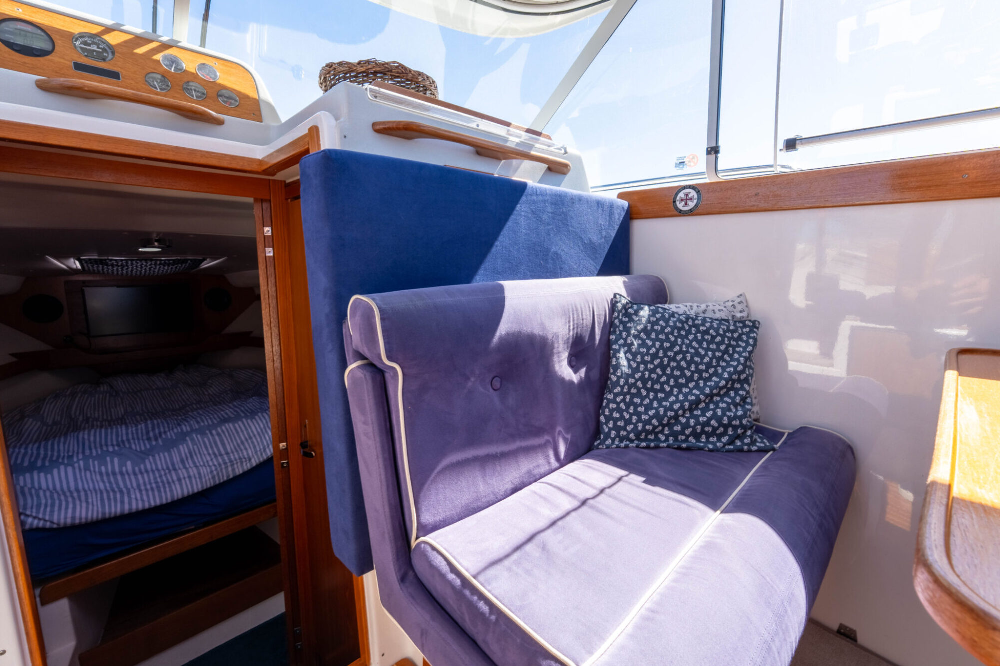 Nimbus 280 Coupé 2000 – degelijk cruiser met twee hutten - Foto 20