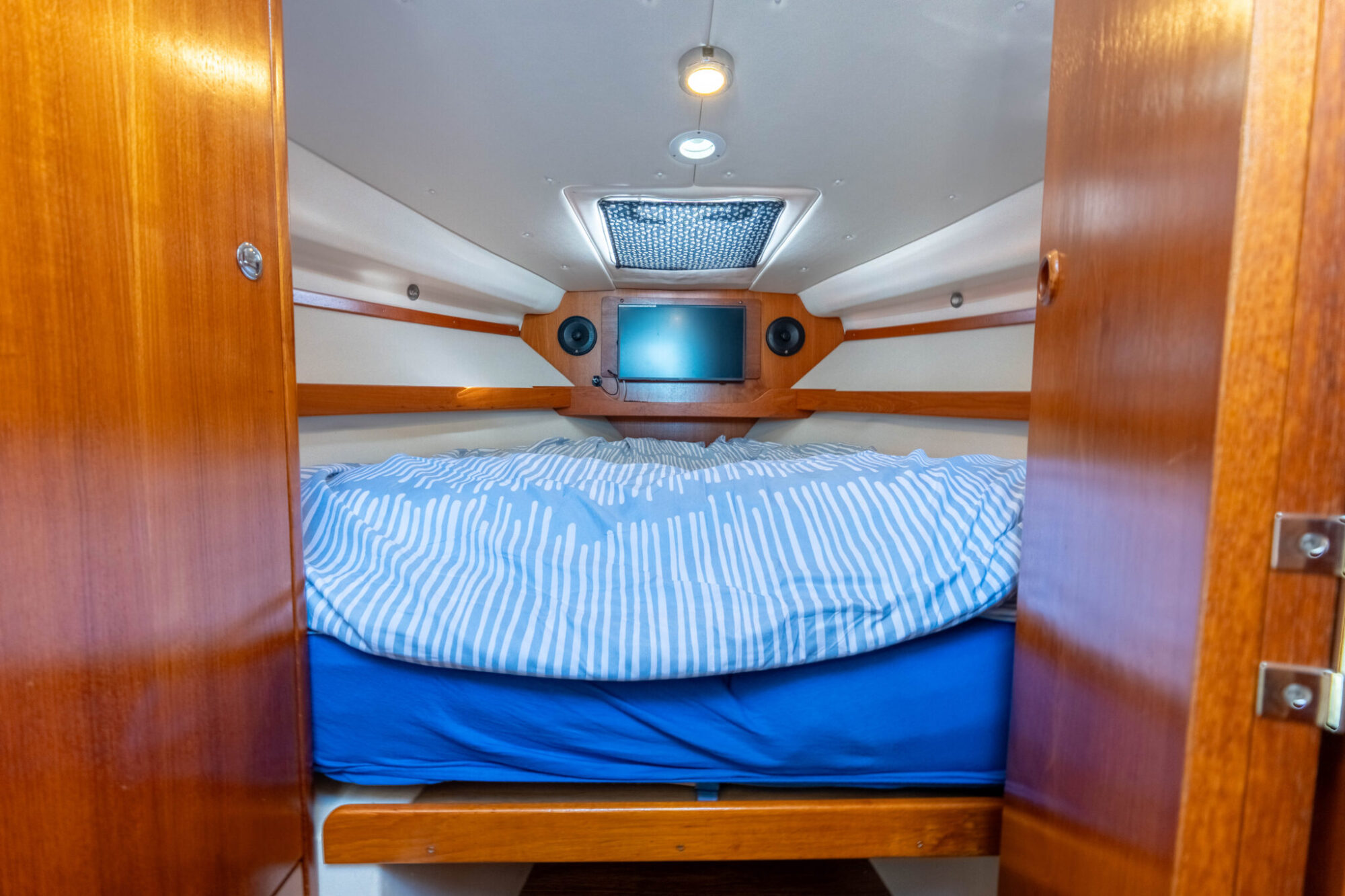 Nimbus 280 Coupé 2000 – degelijk cruiser met twee hutten - Foto 22