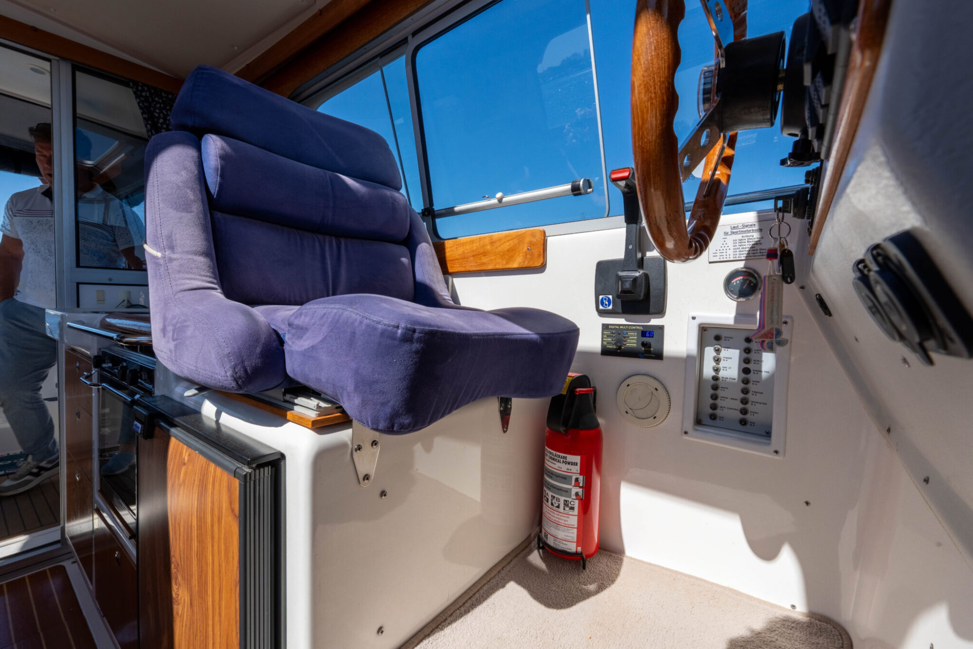 Nimbus 280 Coupé 2000 – degelijk cruiser met twee hutten - Foto 29