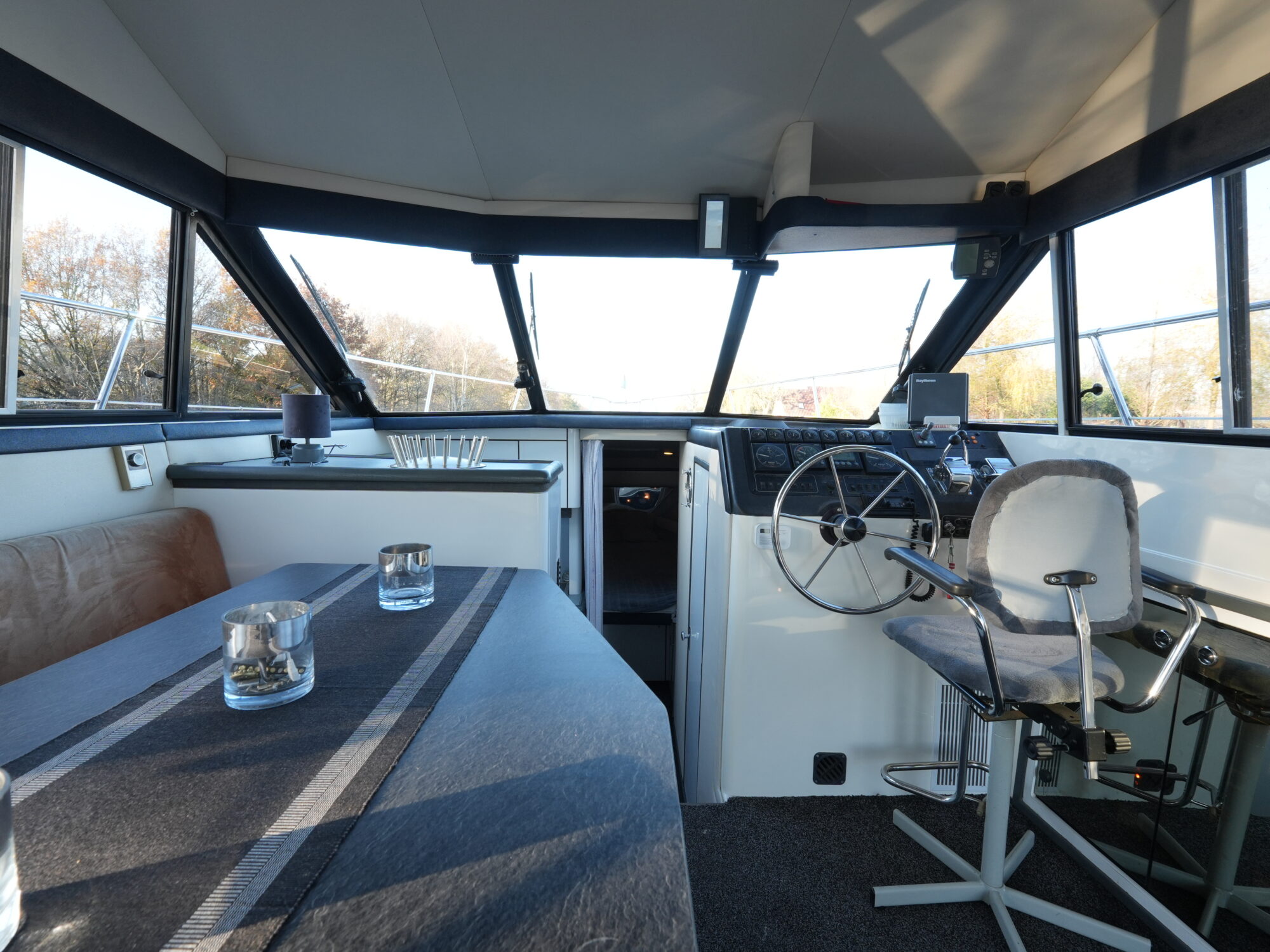 Bayliner 3688 Flybridge 1992 – royale cruiser met twee stuurstanden - Foto 23