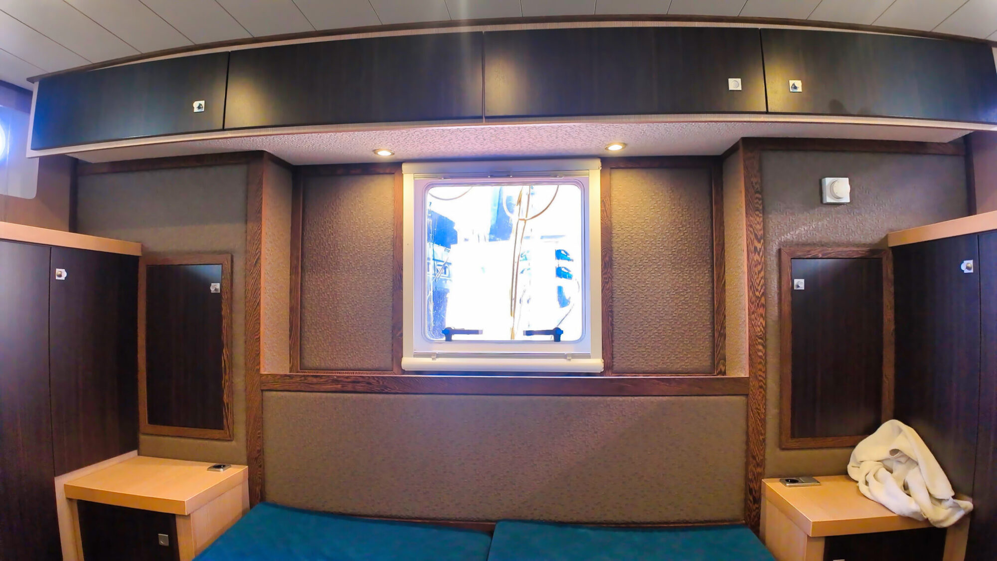 Aventura 43 AK Cabrio 2011 – Zeetaugelijk stalen motorjacht - Foto 27