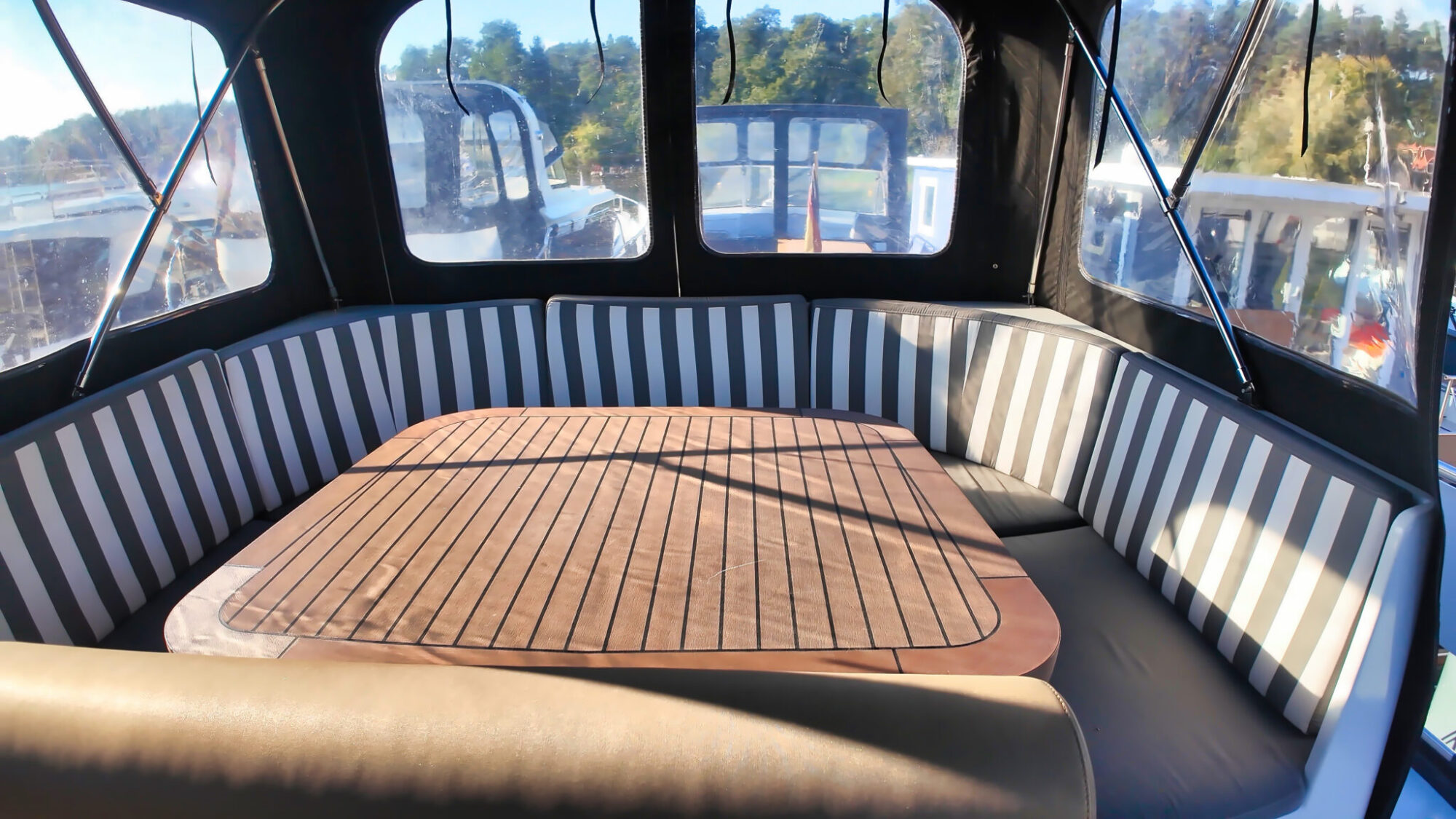 Aventura 43 AK Cabrio 2011 – Zeetaugelijk stalen motorjacht - Foto 6