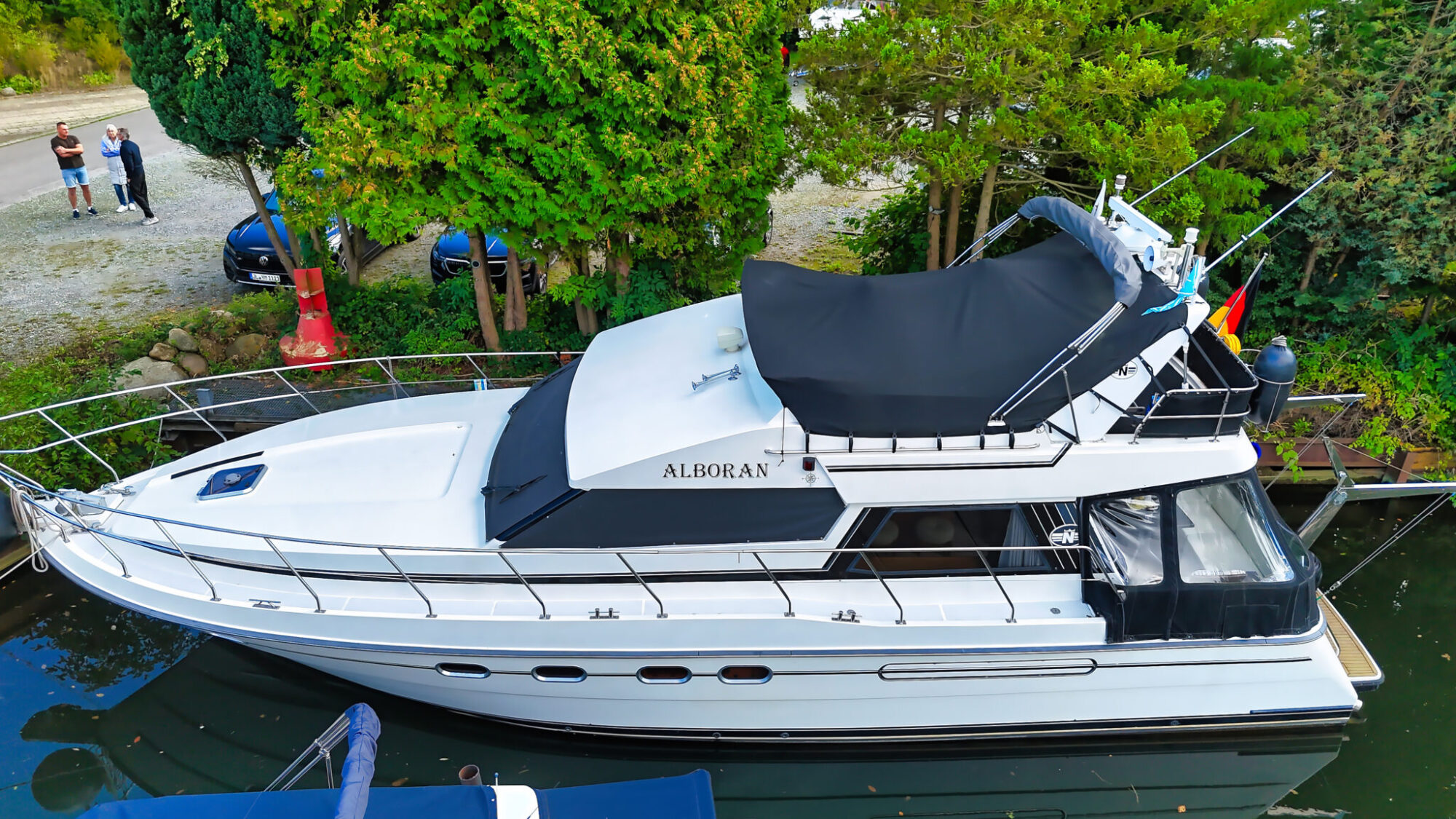Neptunus 138 / 46 Flybridge Sedan - Foto 1