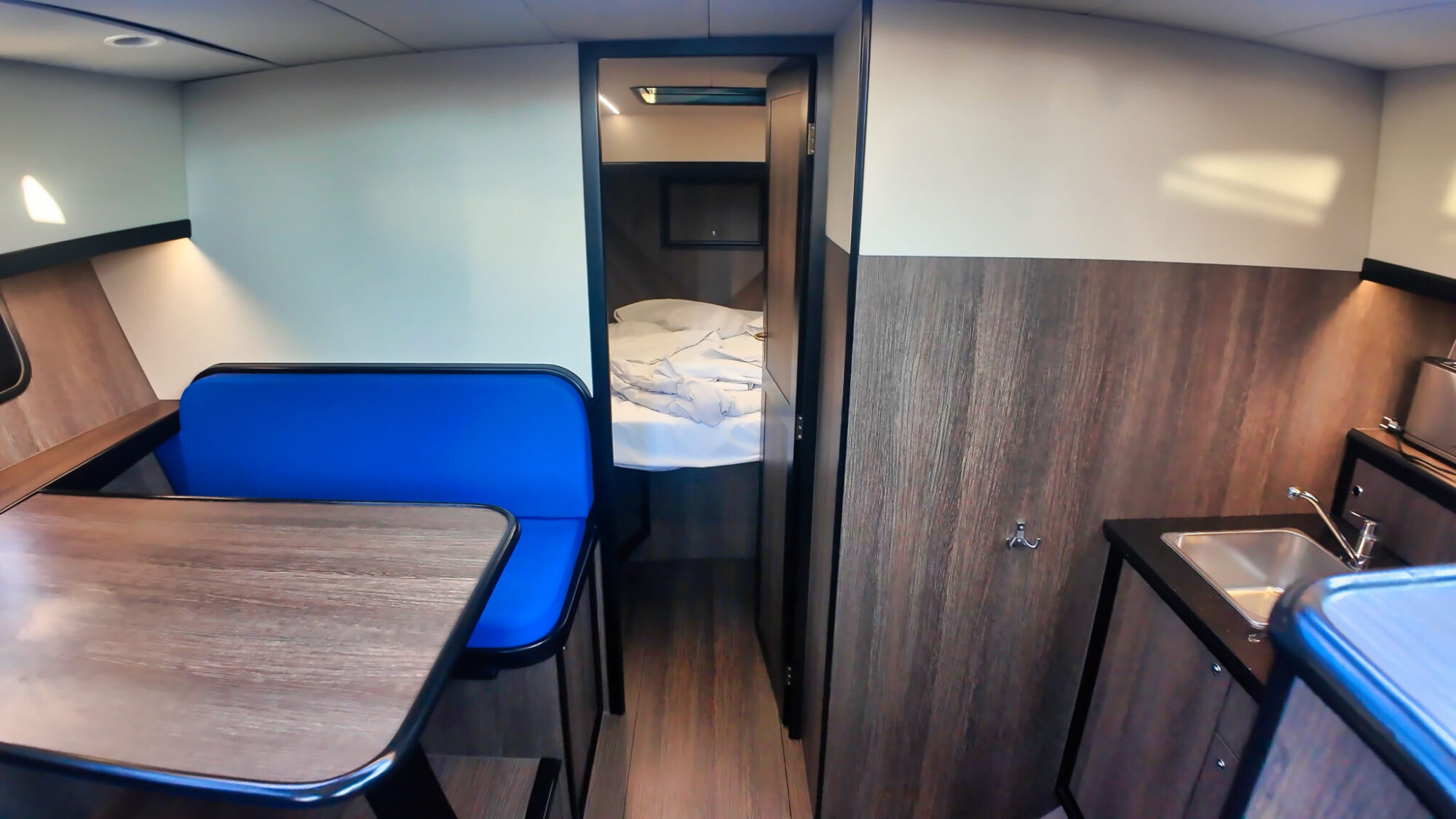 Vacance 12.00 AK Cabrio 2001 – Volledig gerefit met stalen romp - Foto 13