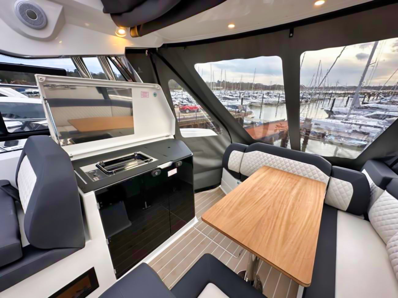 Bavaria SR 35 Hardtop 2024 – demo met 5 vaaruren - Foto 14
