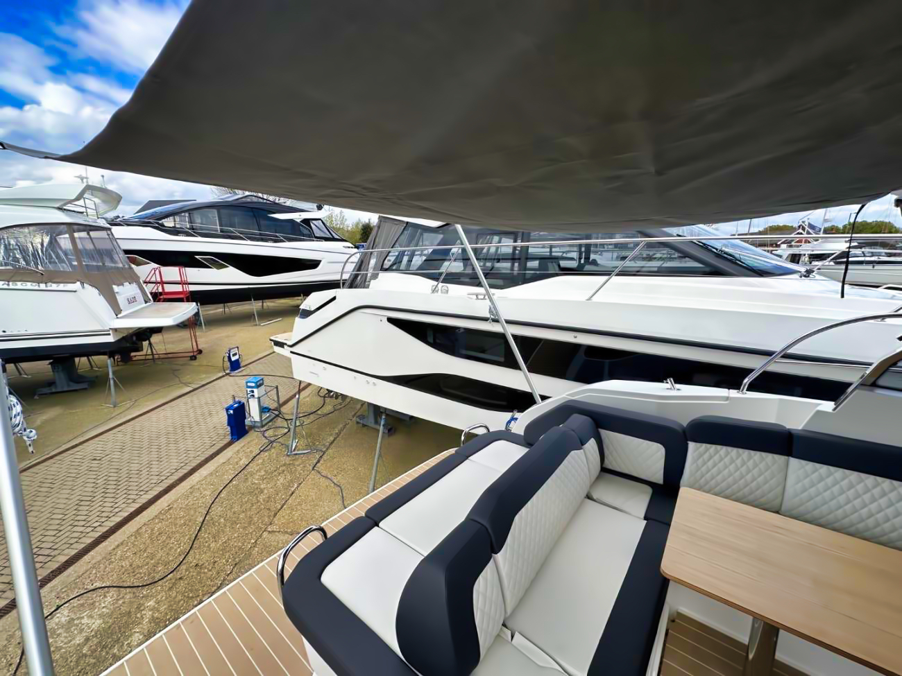 Bavaria SR 35 Hardtop 2024 – demo met 5 vaaruren - Foto 29