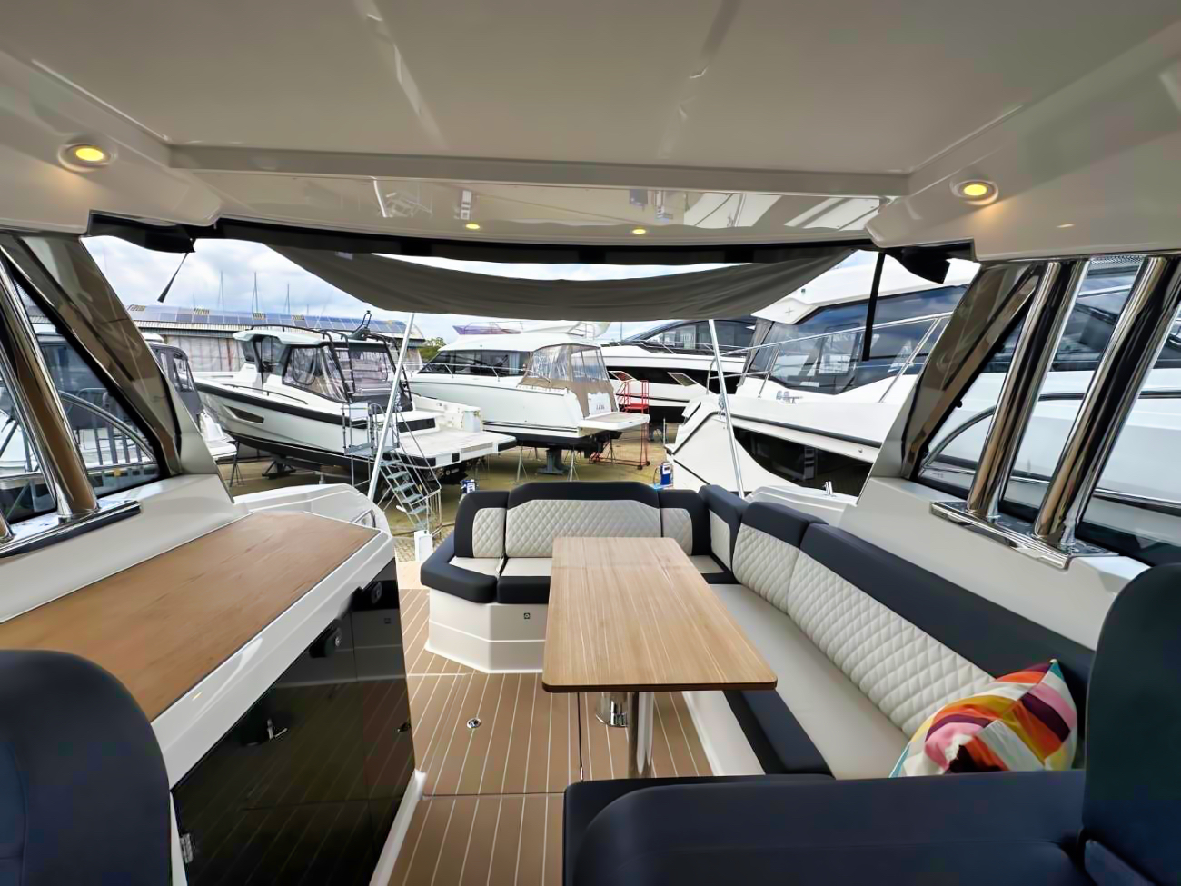 Bavaria SR 35 Hardtop 2024 – demo met 5 vaaruren - Foto 30
