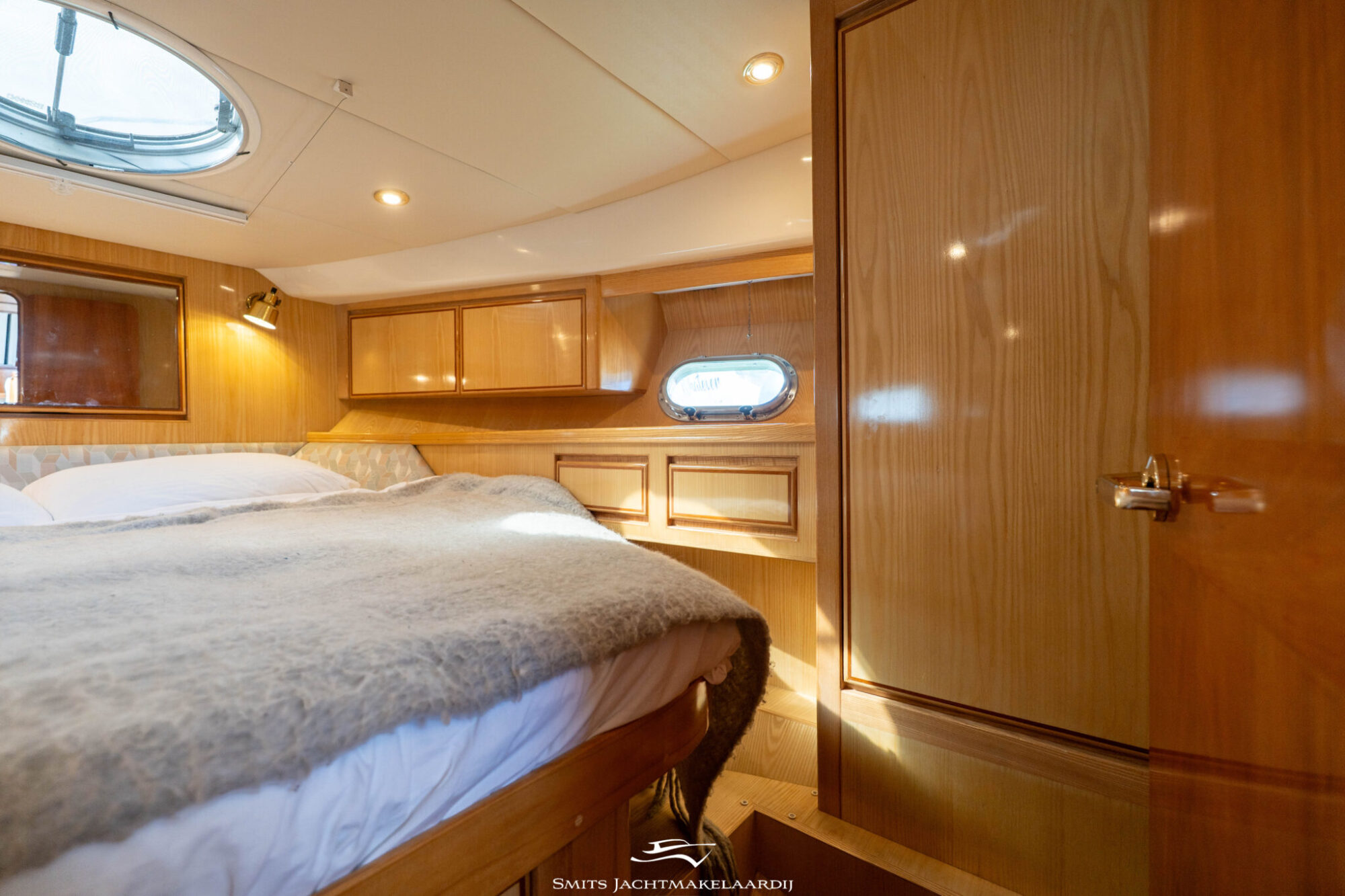 Astor 37 Flybridge 1996 – ruim sportjacht met twee hutten - Foto 15